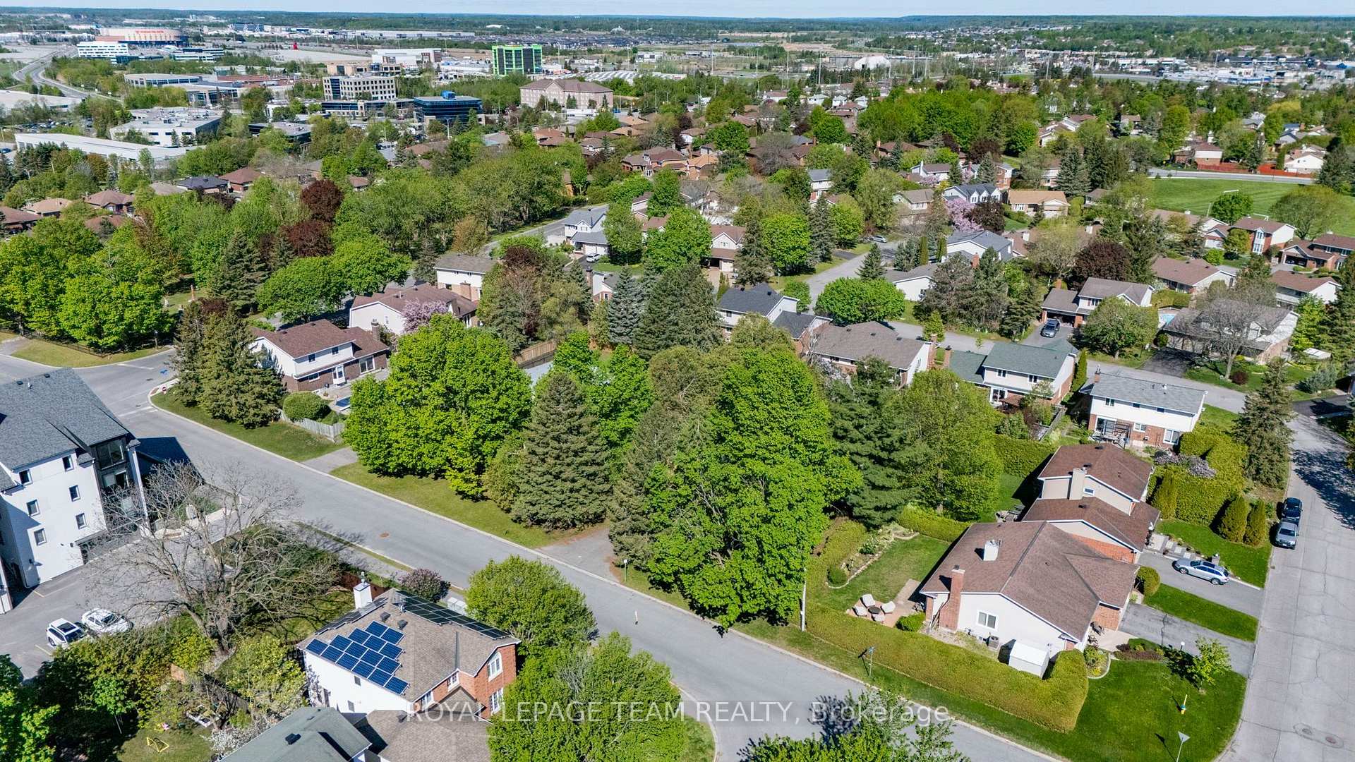Photo 7 of 26 Maple Grove Road, Ottawa, Kanata - Katimavik — HOMEH