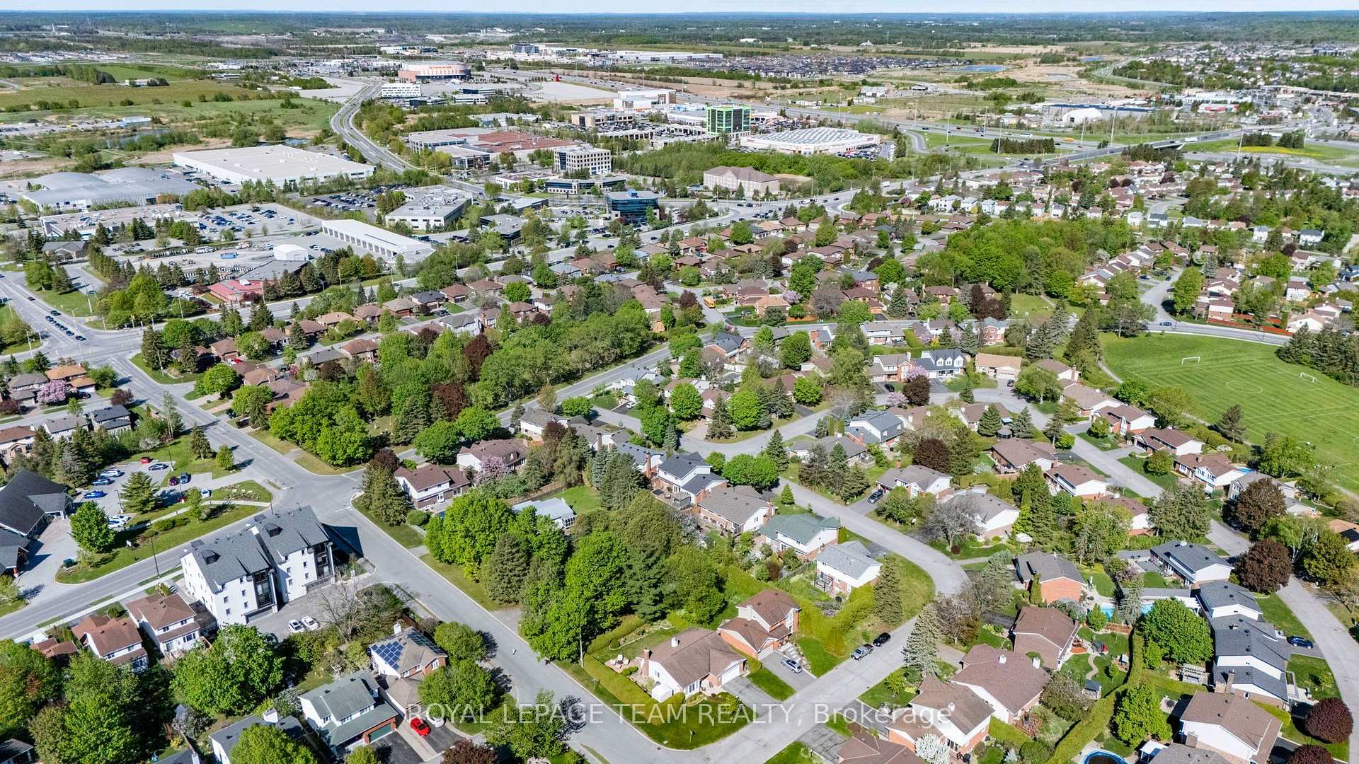 Photo 11 of 26 Maple Grove Road, Ottawa, Kanata - Katimavik — HOMEH