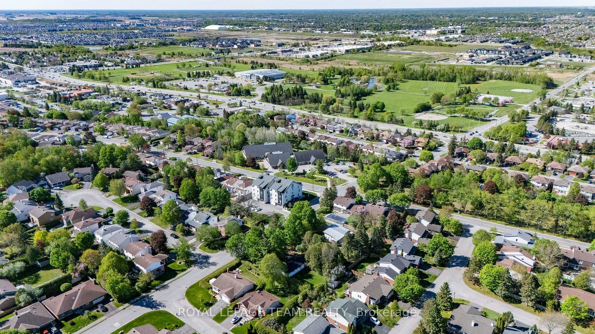 Photo 13 of 26 Maple Grove Road, Ottawa, Kanata - Katimavik — HOMEH