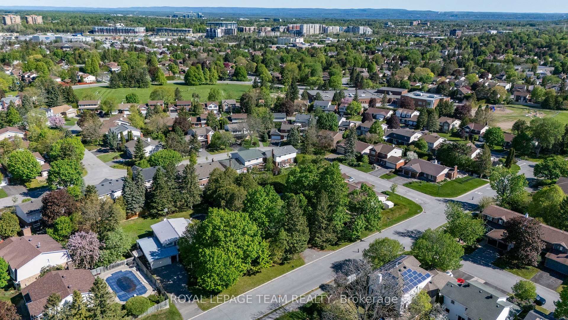 Photo 17 of 26 Maple Grove Road, Ottawa, Kanata - Katimavik — HOMEH