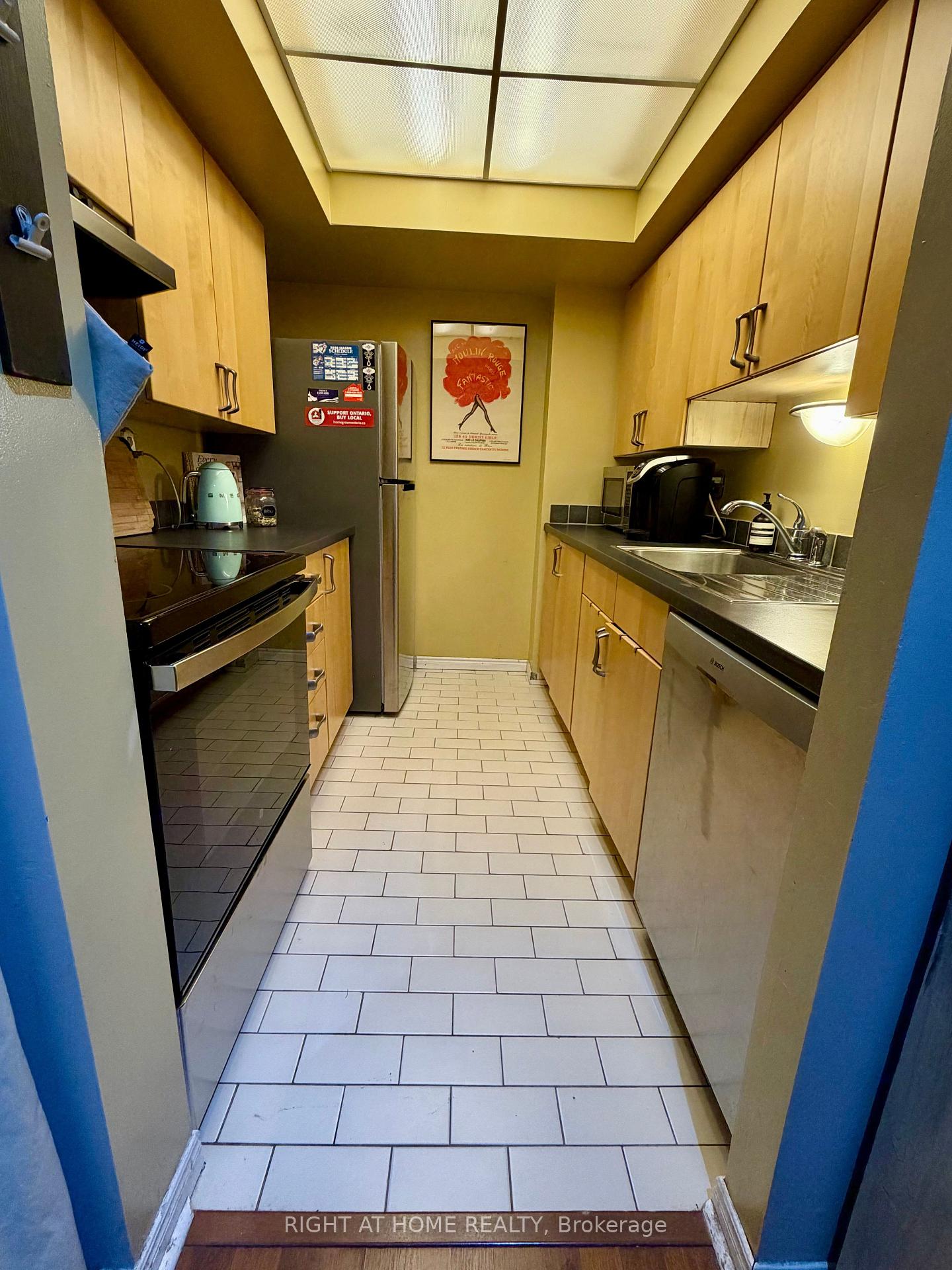 Photo 11 of Unit 315, 222 The Esplanade, Toronto, Waterfront Communities — HOMEH