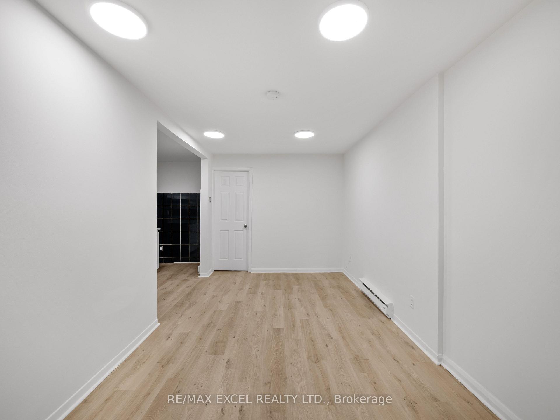 Photo of Unit Bsmt, 137 Gerrard Street E