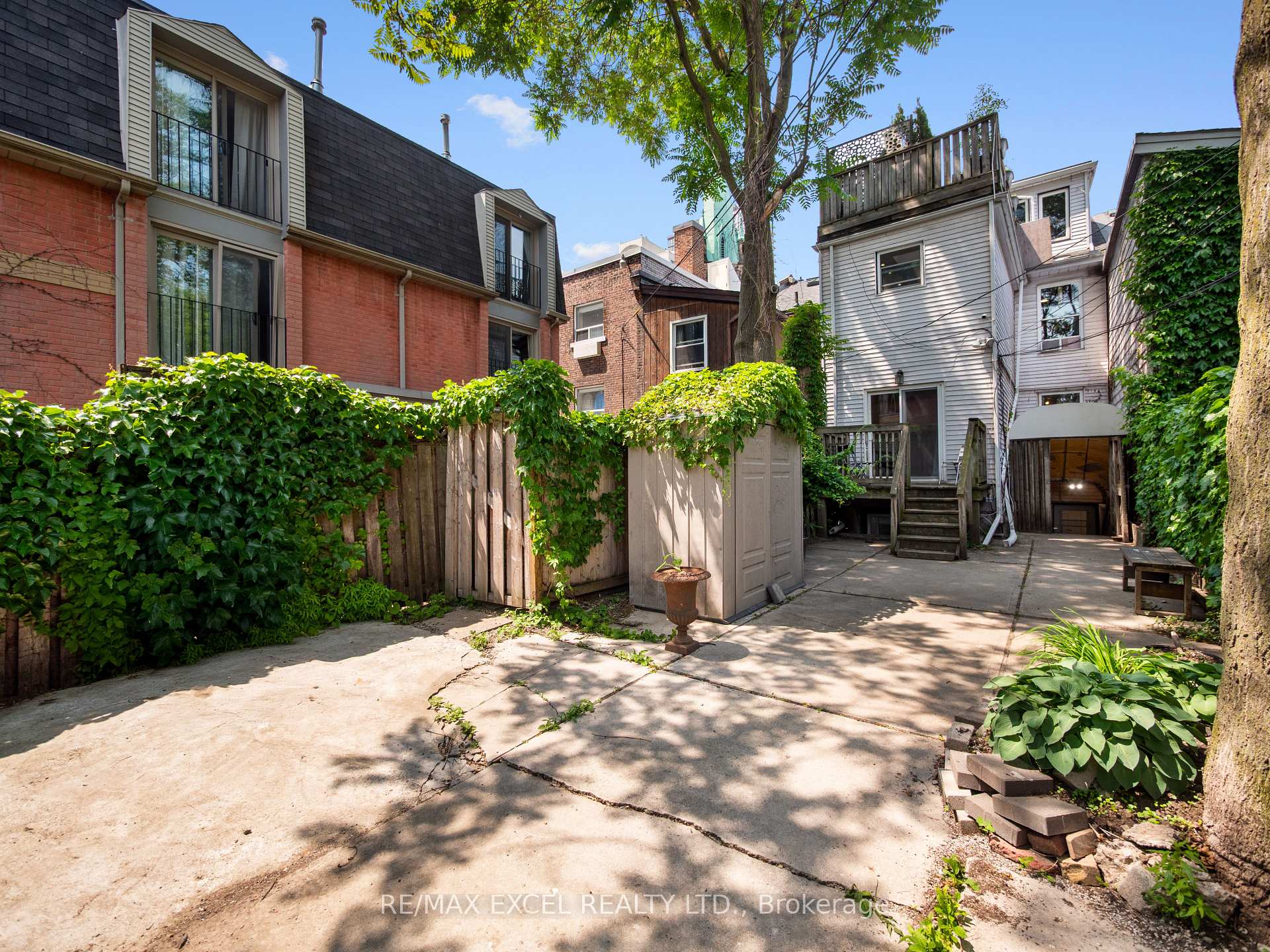 Photo 8 of Unit Bsmt, 137 Gerrard Street E, Toronto, Moss Park — HOMEH