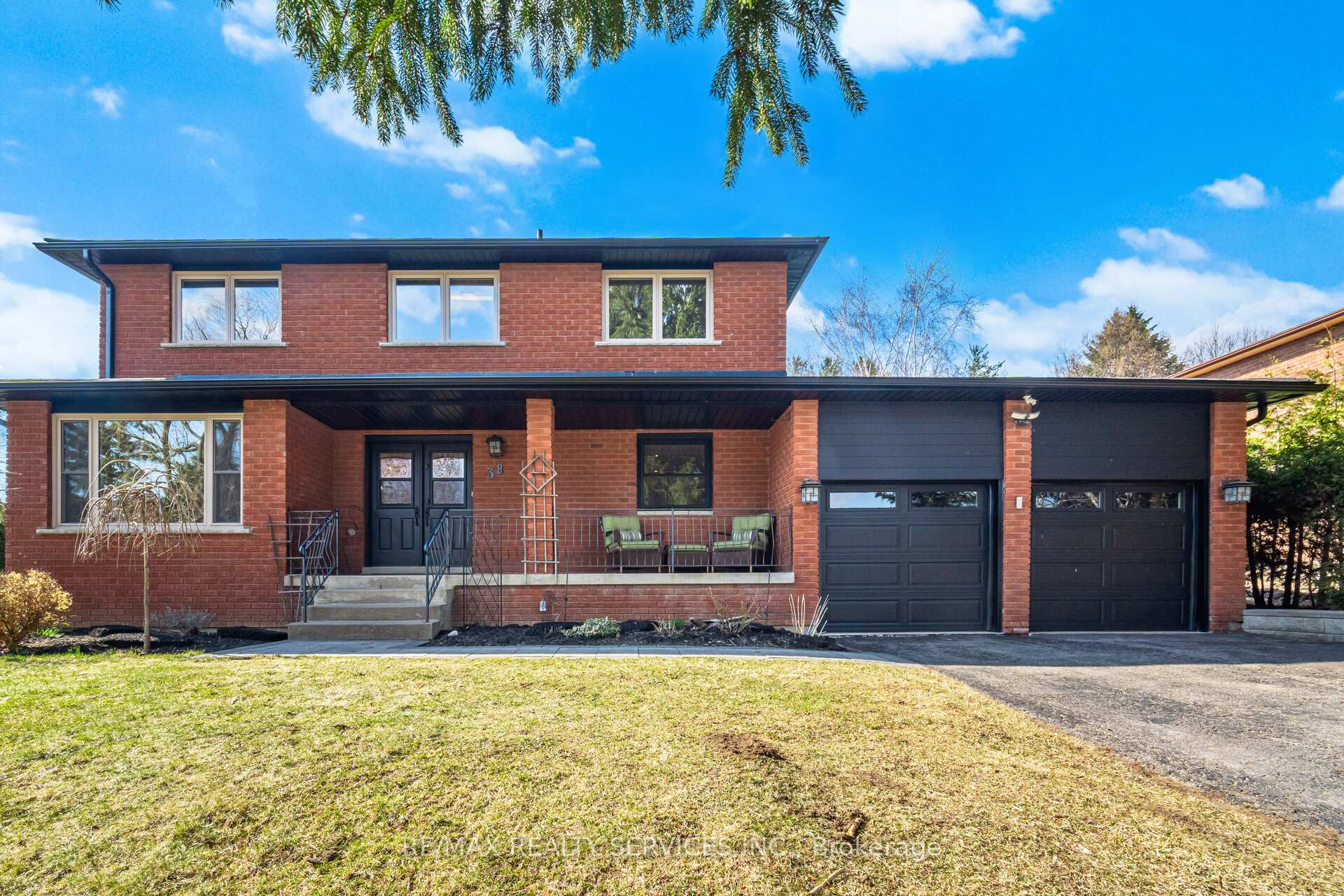 Photo 2 of 38 Marilyn Street, Caledon, Caledon East — HOMEH