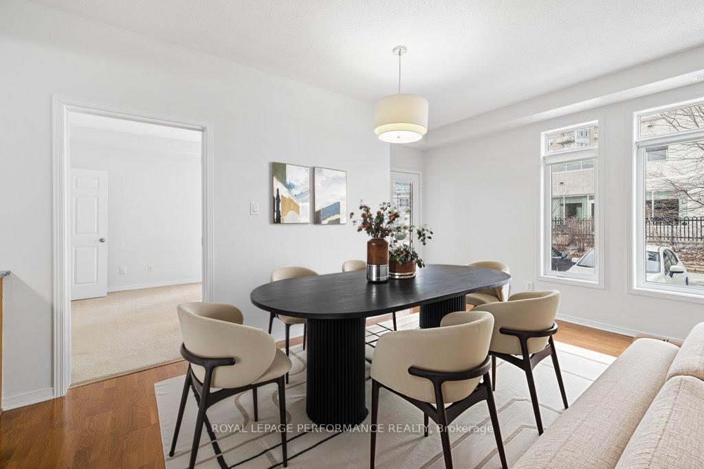Photo 10 of Unit B, 240 Meilleur Private, Ottawa, Vanier — HOMEH