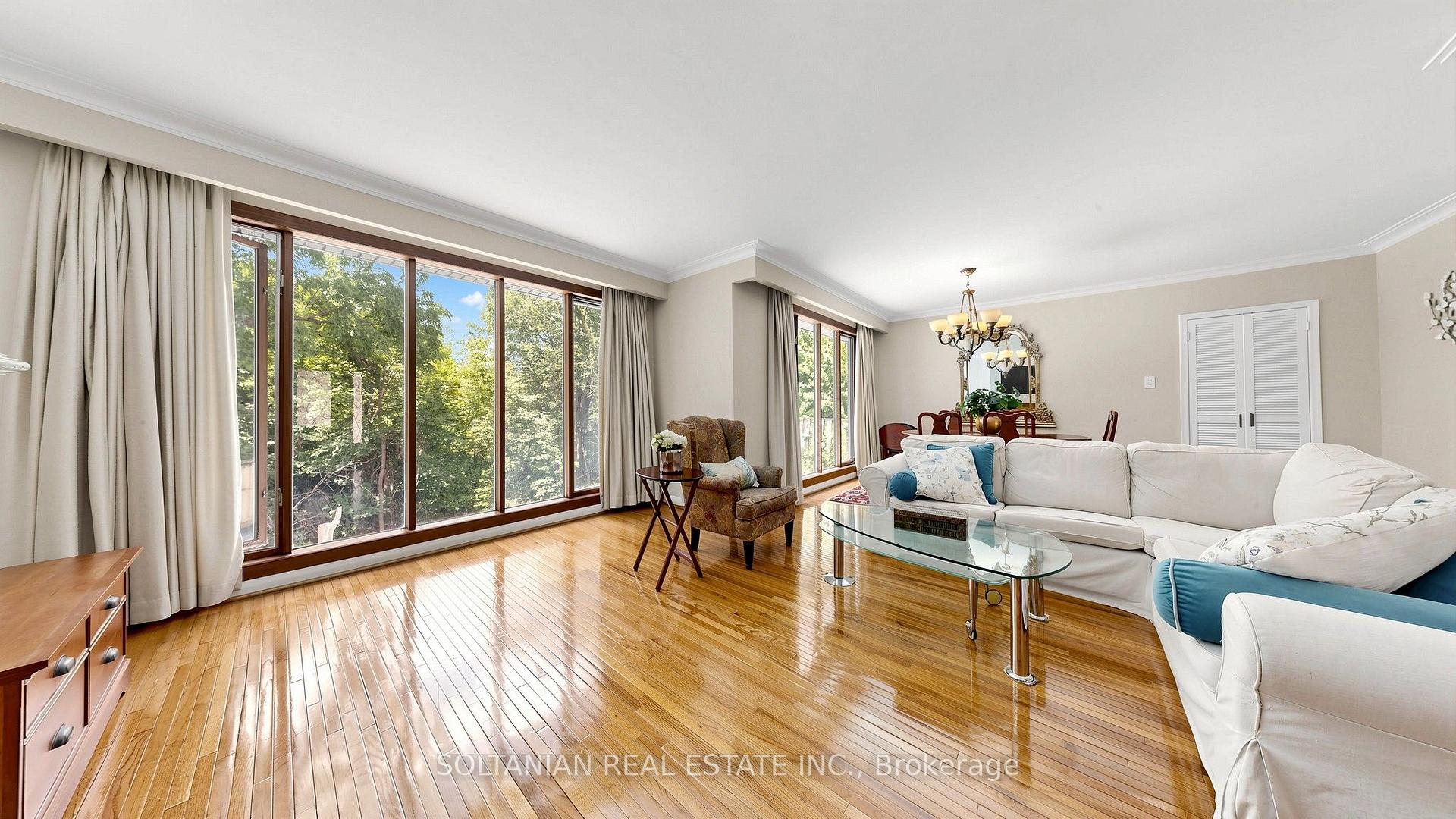 Photo 4 of 57 Sumner Heights Drive, North York, Bayview Village — HOMEH