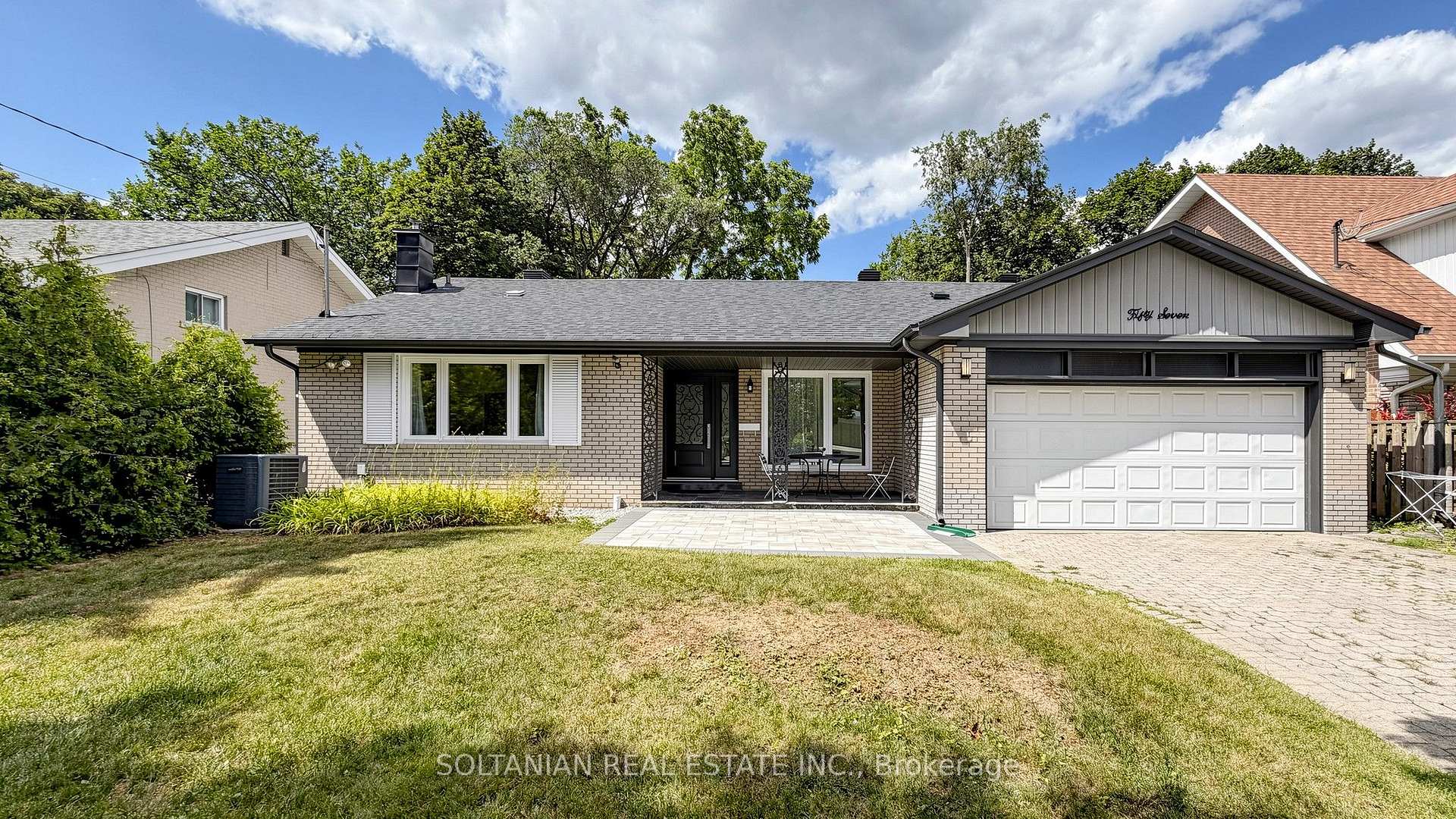Photo 8 of 57 Sumner Heights Drive, North York, Bayview Village — HOMEH