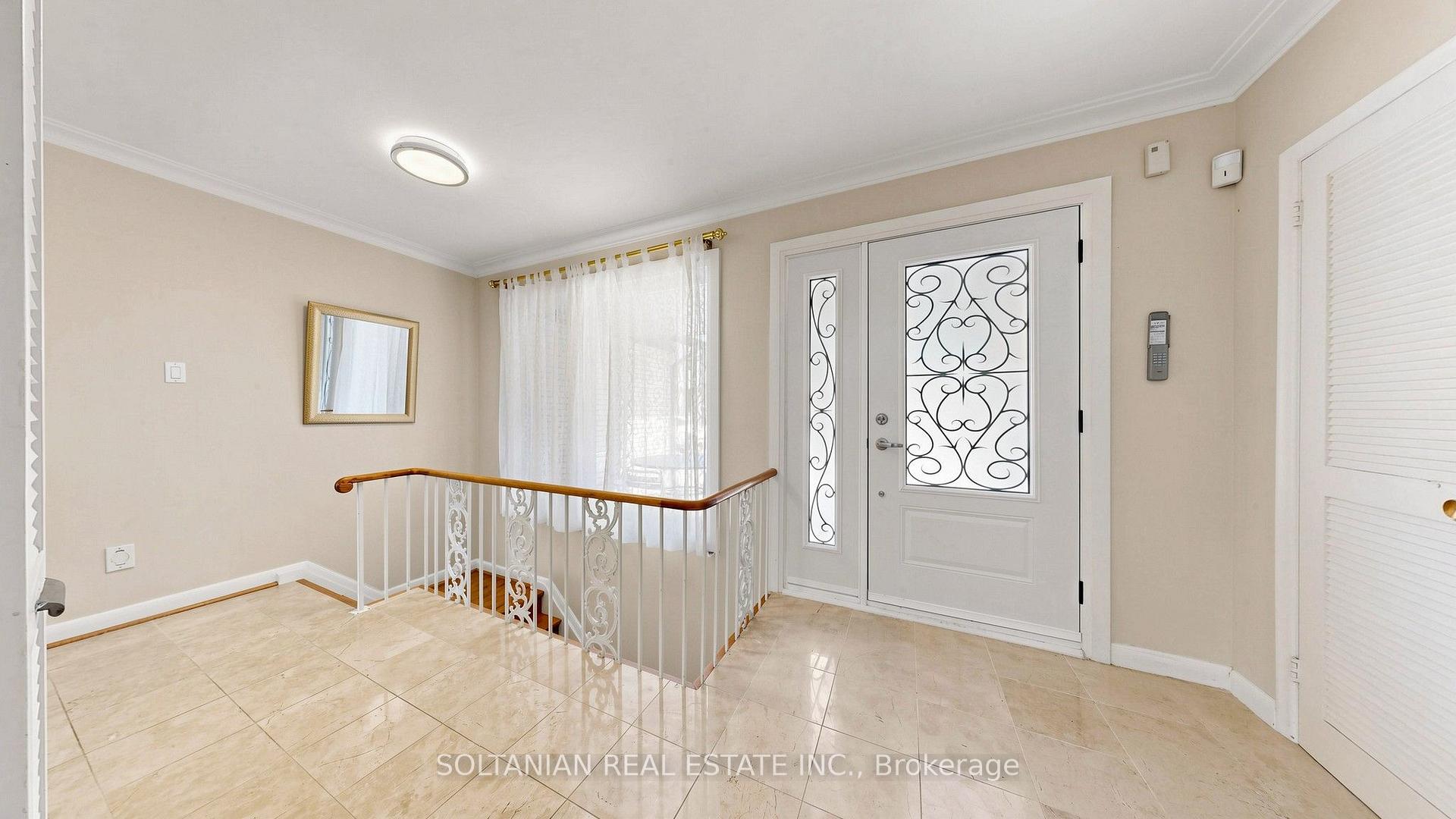 Photo 9 of 57 Sumner Heights Drive, North York, Bayview Village — HOMEH