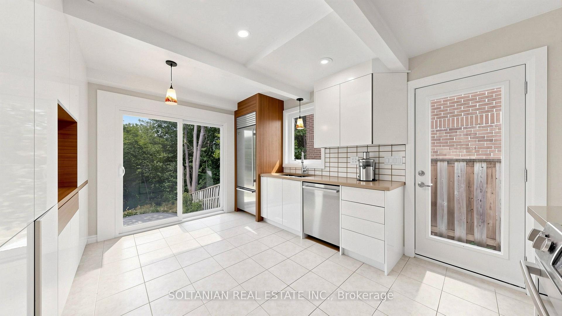 Photo 15 of 57 Sumner Heights Drive, North York, Bayview Village — HOMEH