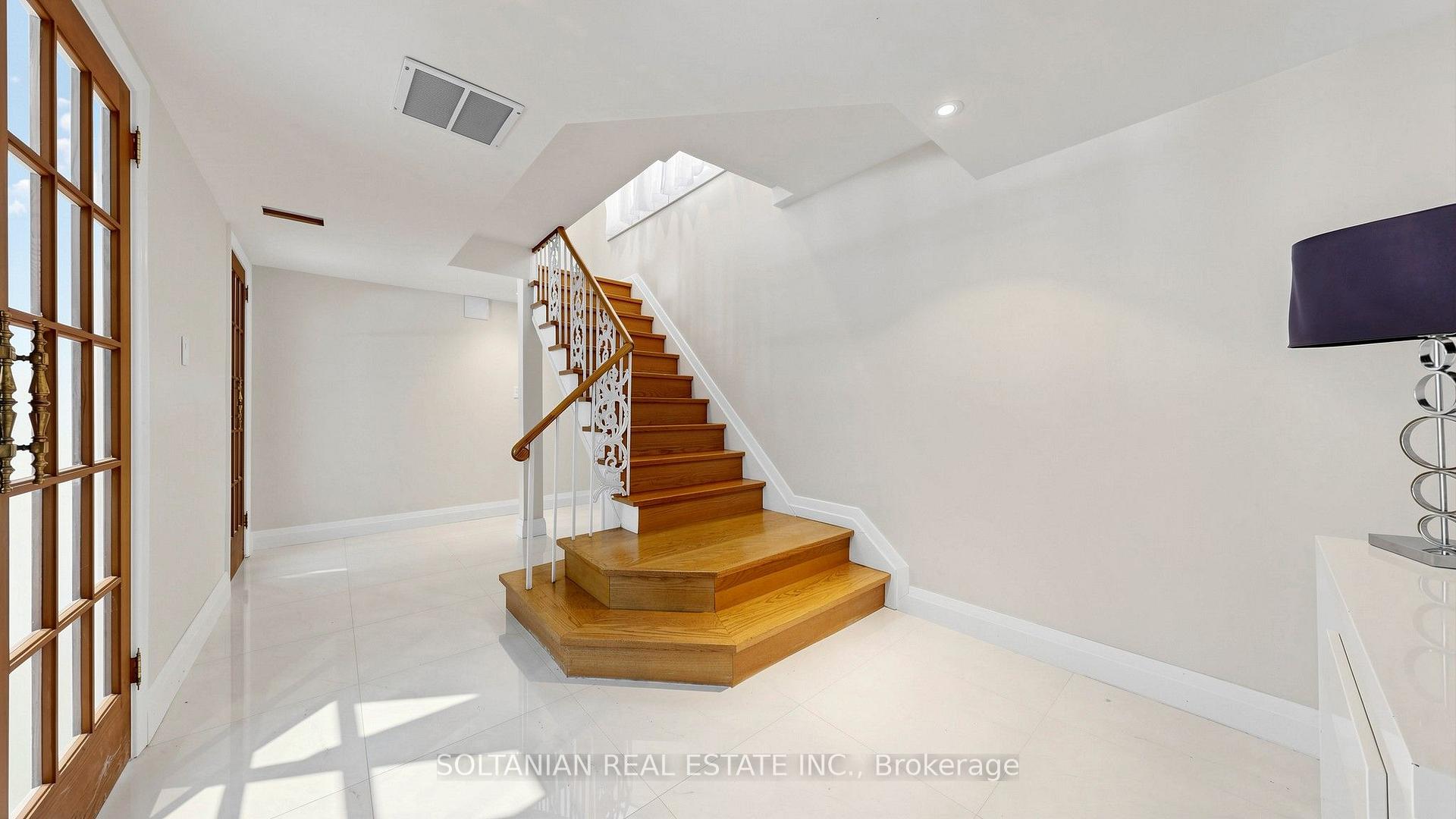 Photo 29 of 57 Sumner Heights Drive, North York, Bayview Village — HOMEH