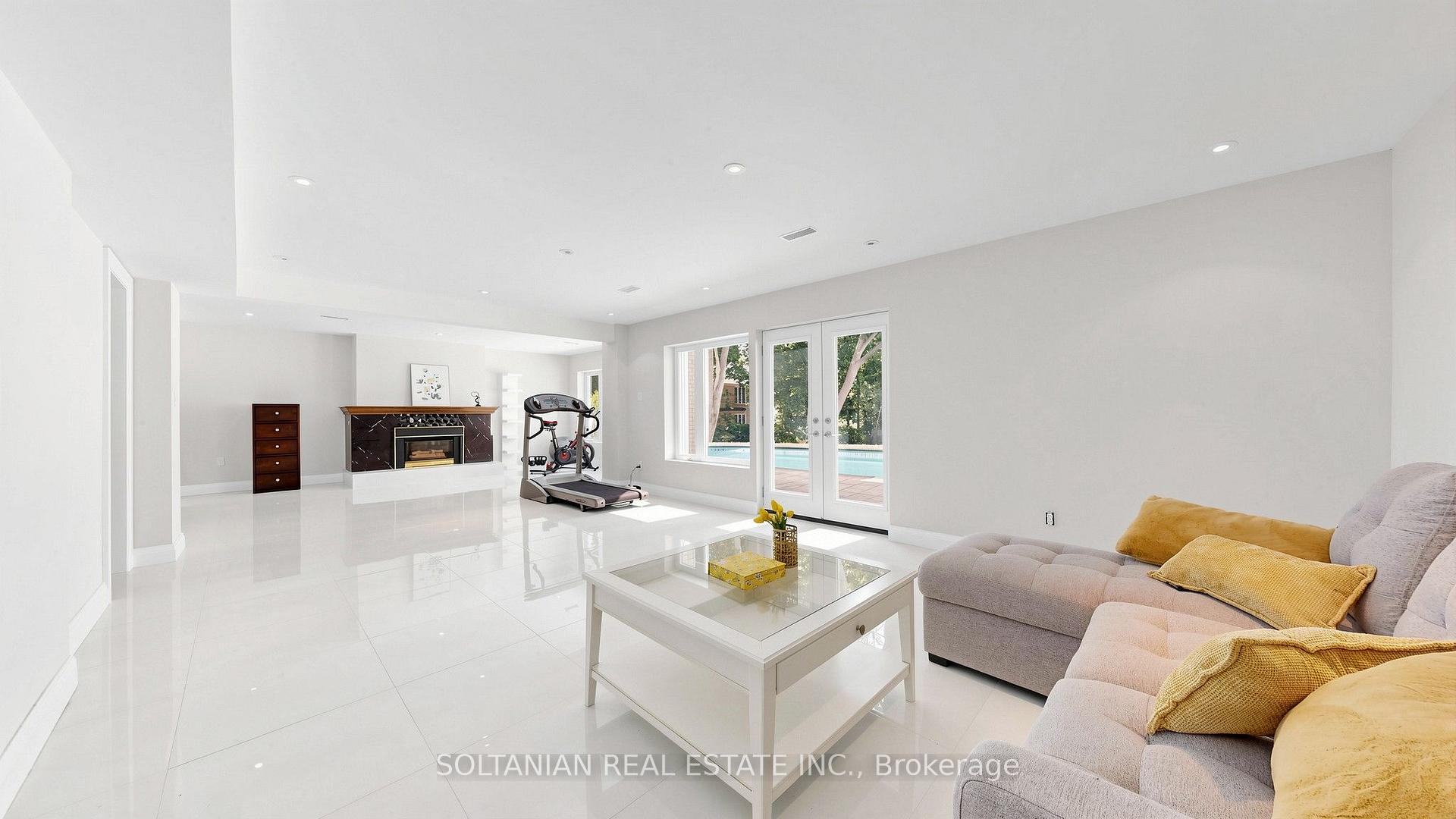 Photo 33 of 57 Sumner Heights Drive, North York, Bayview Village — HOMEH