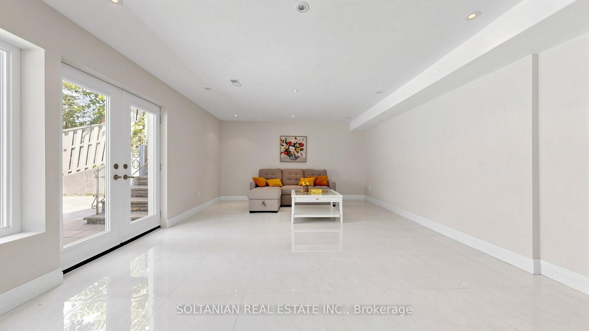 Photo 34 of 57 Sumner Heights Drive, North York, Bayview Village — HOMEH