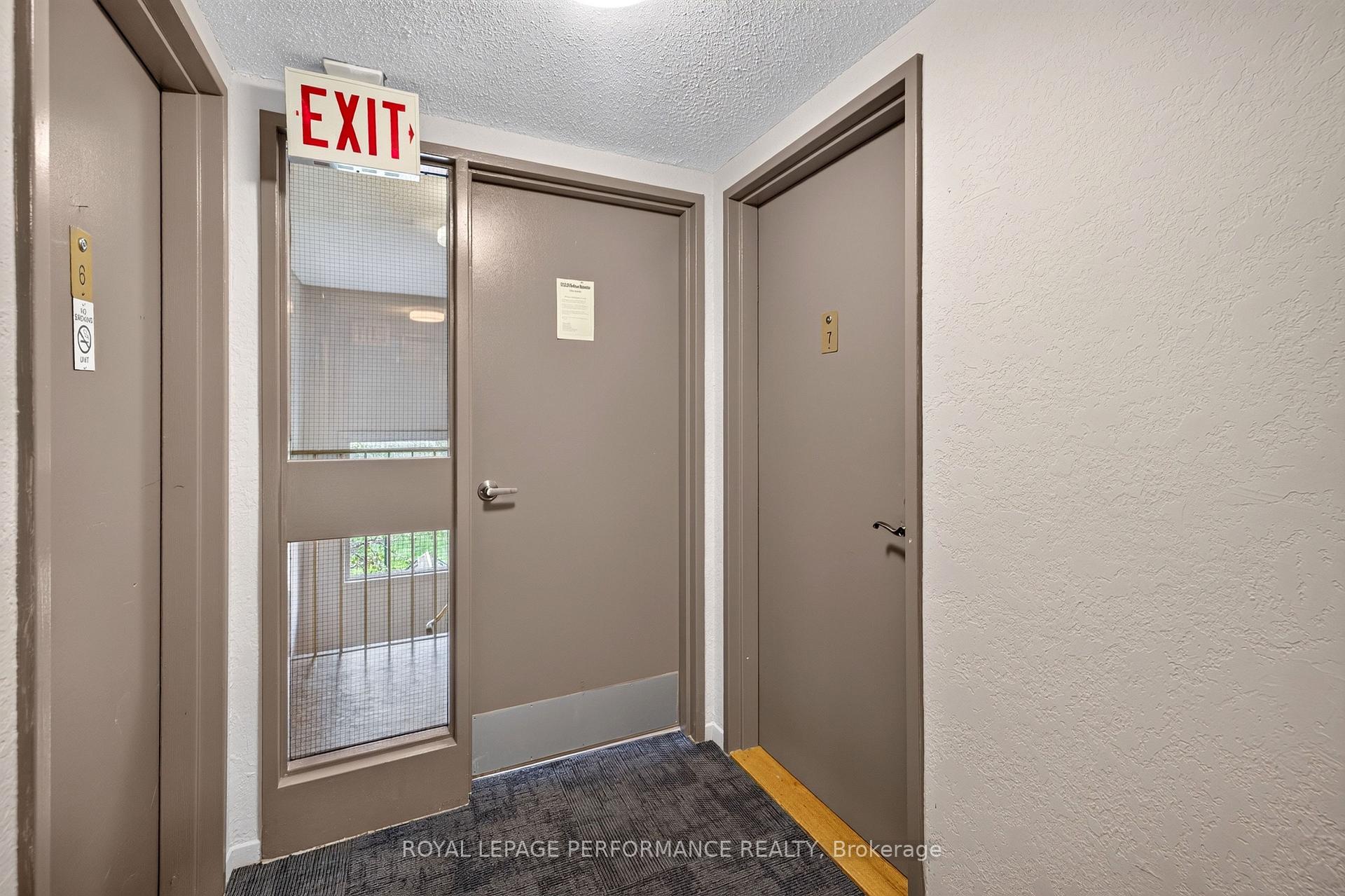 Photo 7 of Unit 7, 18 Sweetbriar Circle, Ottawa, Barrhaven - Pheasant Run — HOMEH