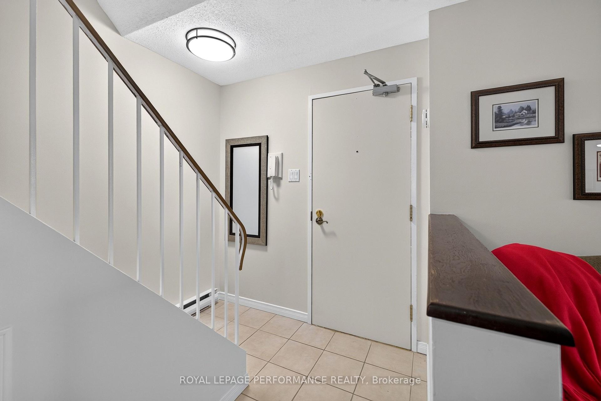Photo 8 of Unit 7, 18 Sweetbriar Circle, Ottawa, Barrhaven - Pheasant Run — HOMEH