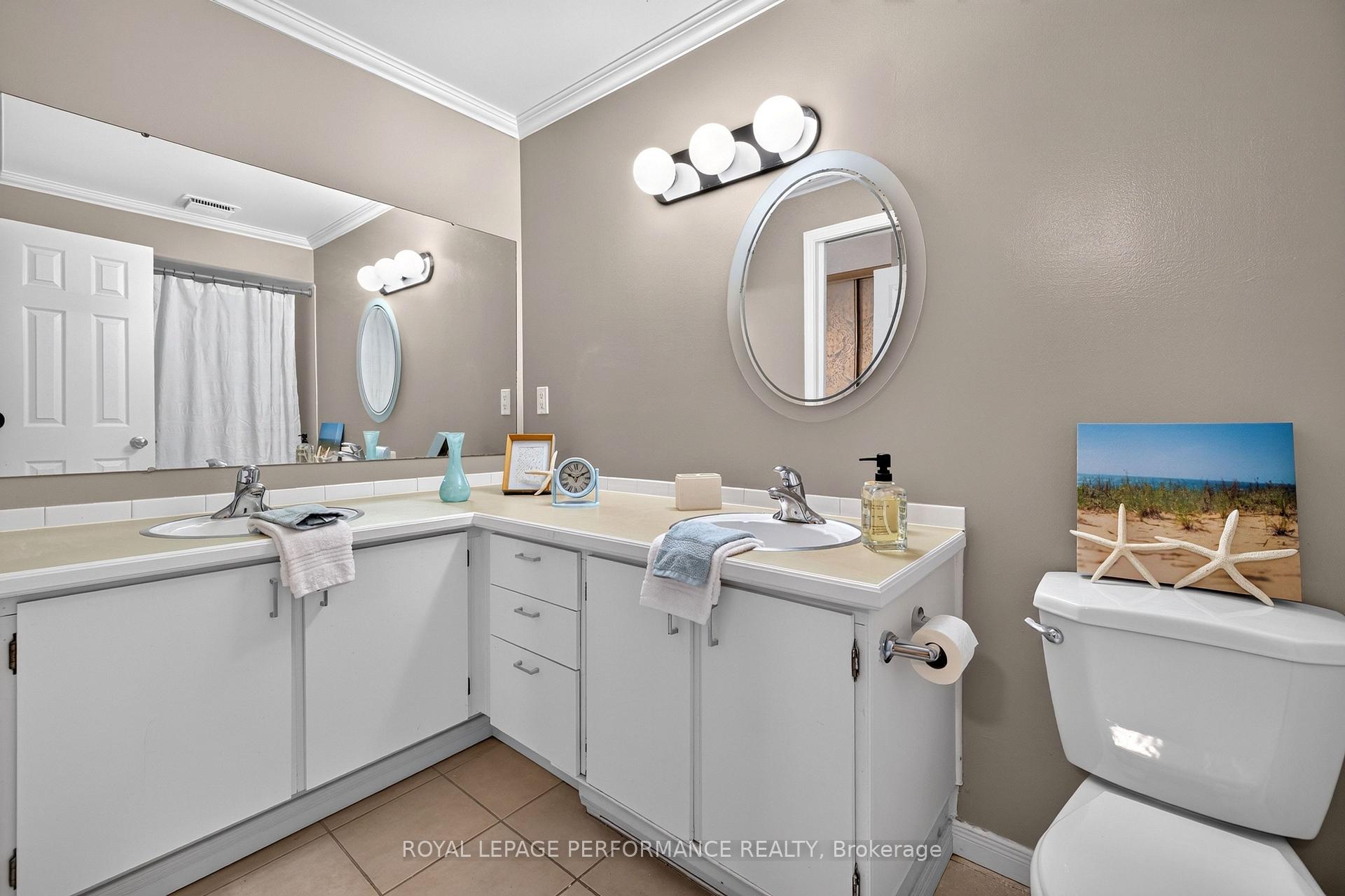 Photo 29 of Unit 7, 18 Sweetbriar Circle, Ottawa, Barrhaven - Pheasant Run — HOMEH