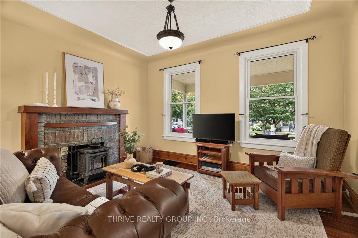 Photo 7 of 41 Victor Street, London, South F — HOMEH