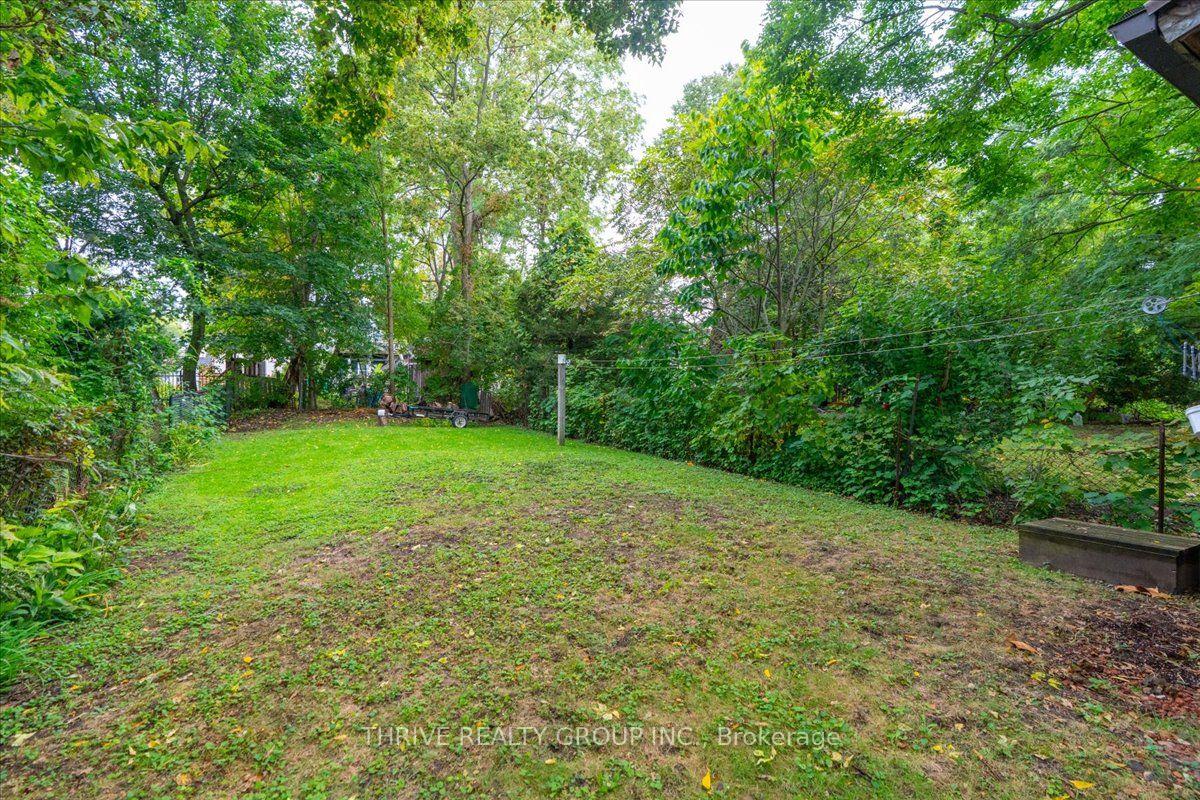 Photo 37 of 41 Victor Street, London, South F — HOMEH