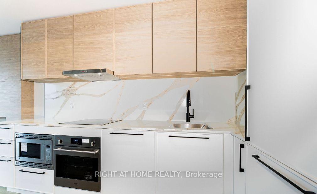 Photo 5 of Unit 1117, 1050 Eastern Avenue, Toronto, The Beaches — HOMEH