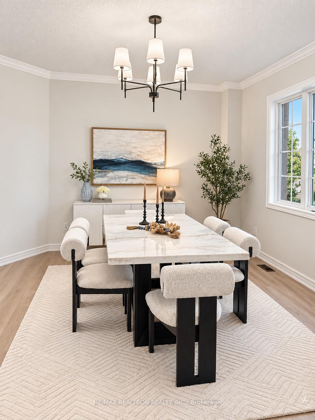 Photo 18 of 405 Lauderdale Drive, Vaughan, Patterson — HOMEH