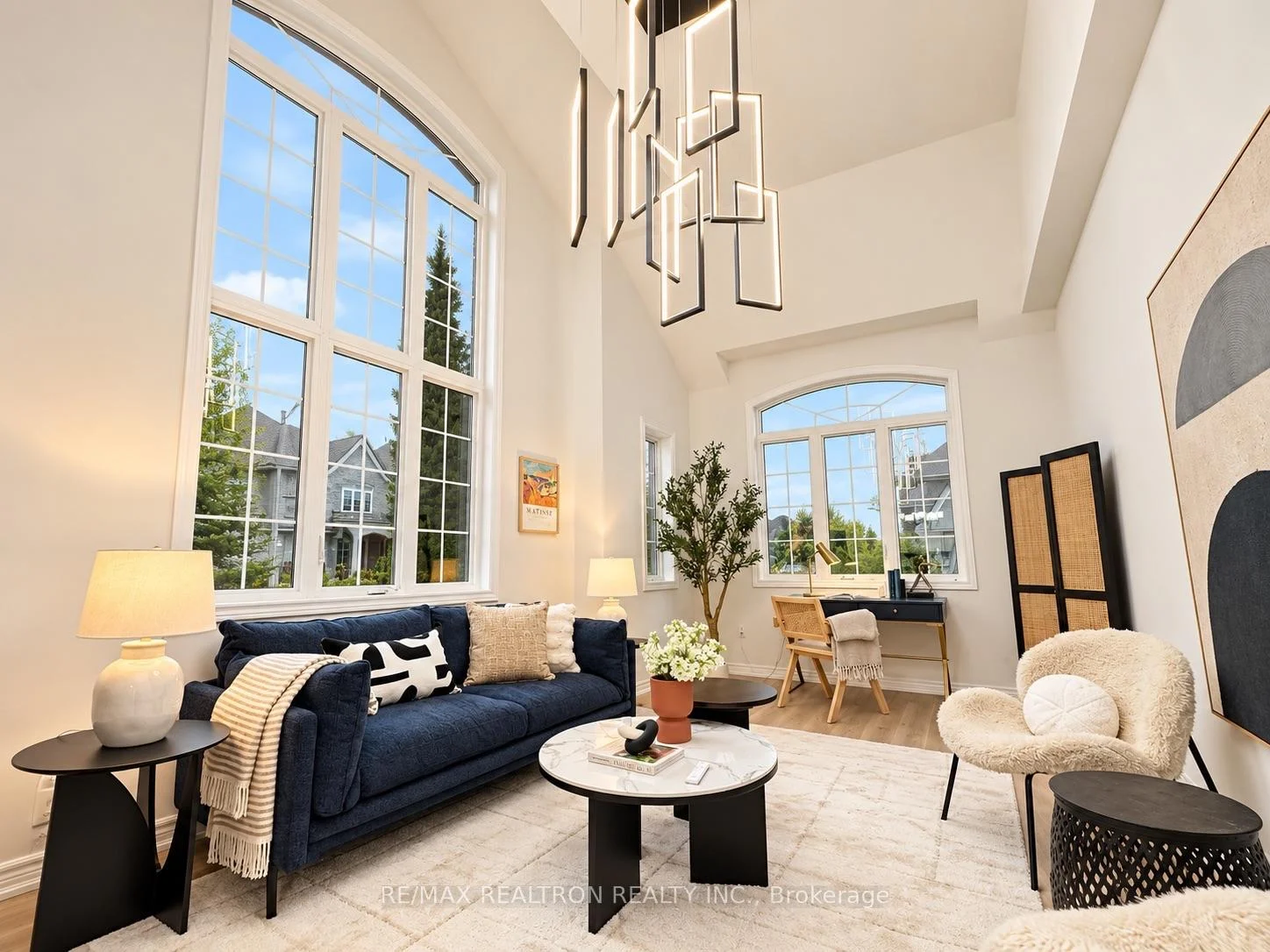 Photo 13 of 405 Lauderdale Drive, Vaughan, Patterson — HOMEH
