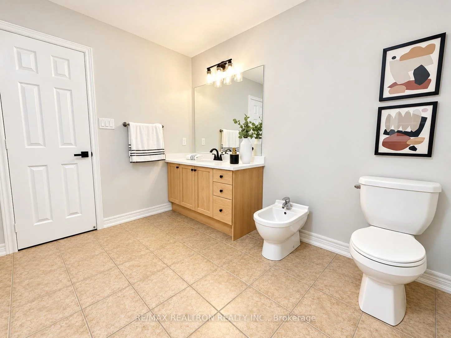 Photo 34 of 405 Lauderdale Drive, Vaughan, Patterson — HOMEH