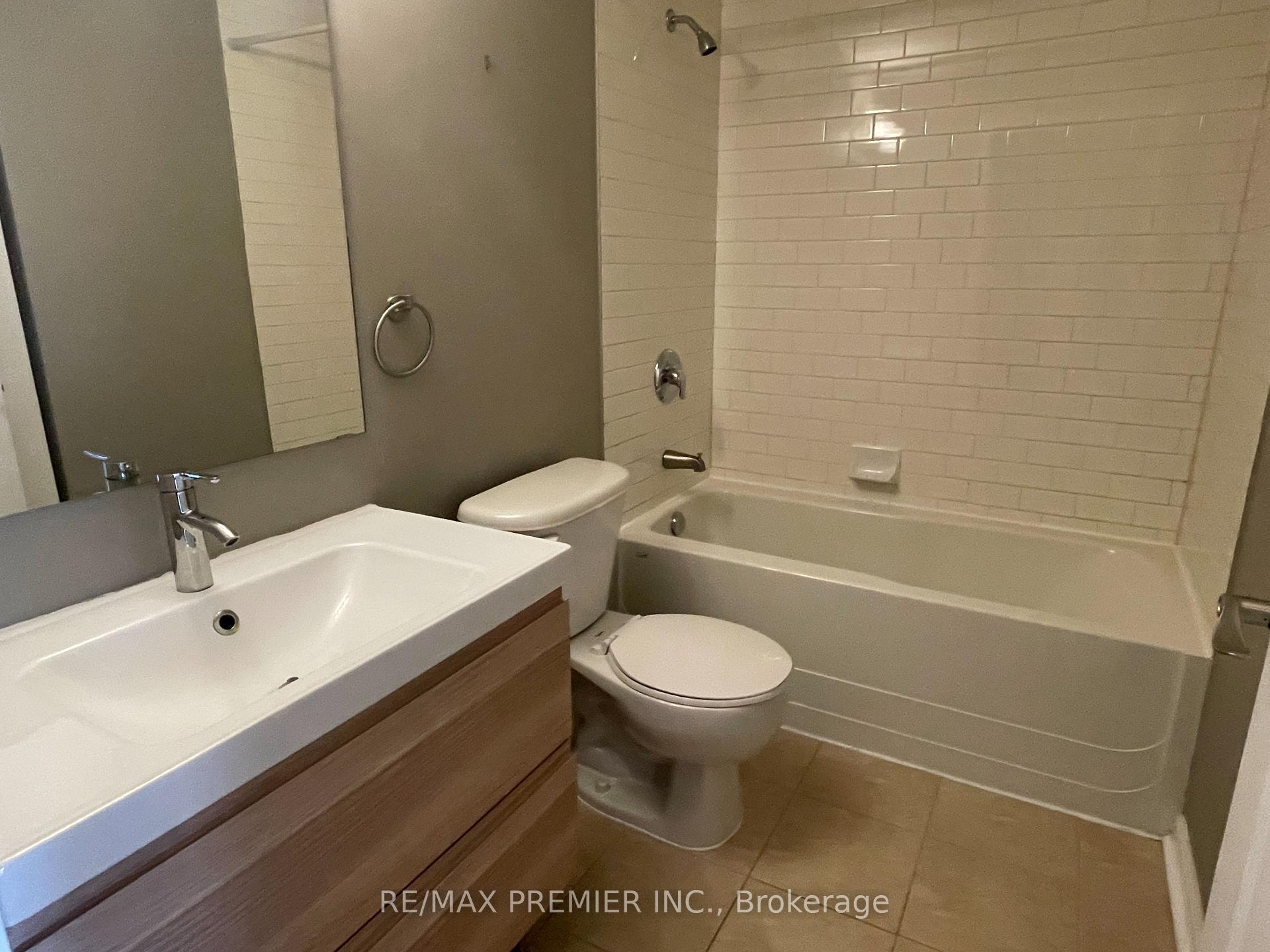 Photo 12 of Unit 521, 1600 Keele Street, Toronto, Keelesdale-Eglinton West — HOMEH