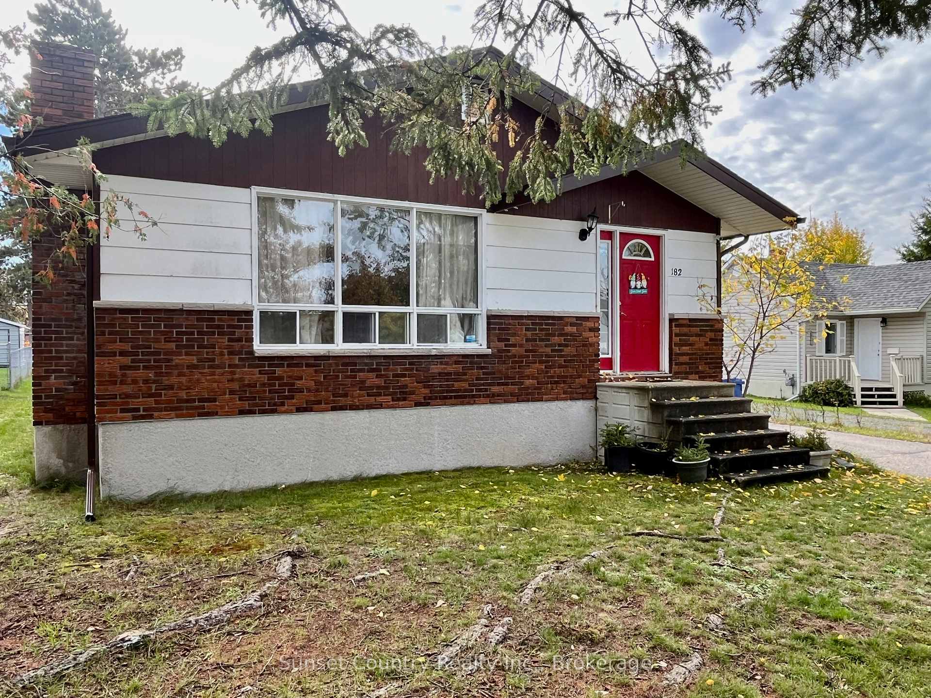 Photo 25 of 182 Wilde Street, Dryden, Milestone — HOMEH