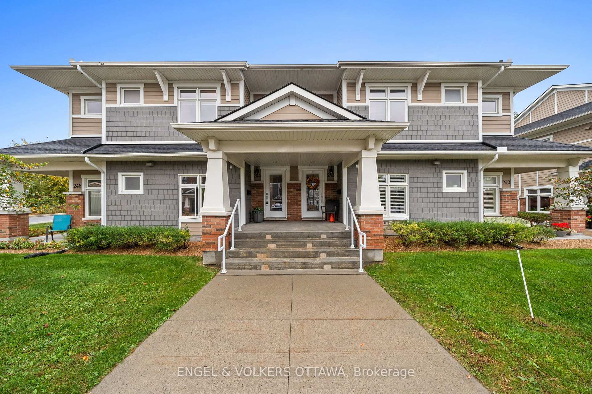 Photo 1 of 244 Mullin Private, Ottawa, Mer Bleue/Bradley Estates/Anderson Park — HOMEH