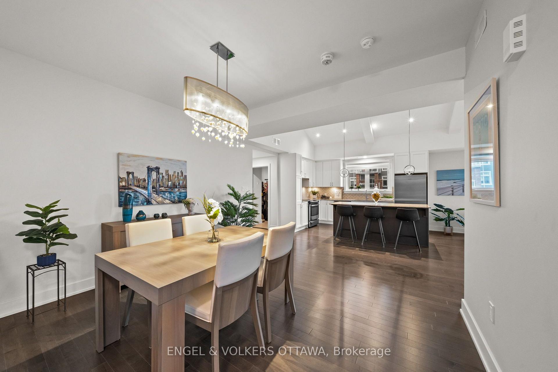 Photo 5 of 244 Mullin Private, Ottawa, Mer Bleue/Bradley Estates/Anderson Park — HOMEH