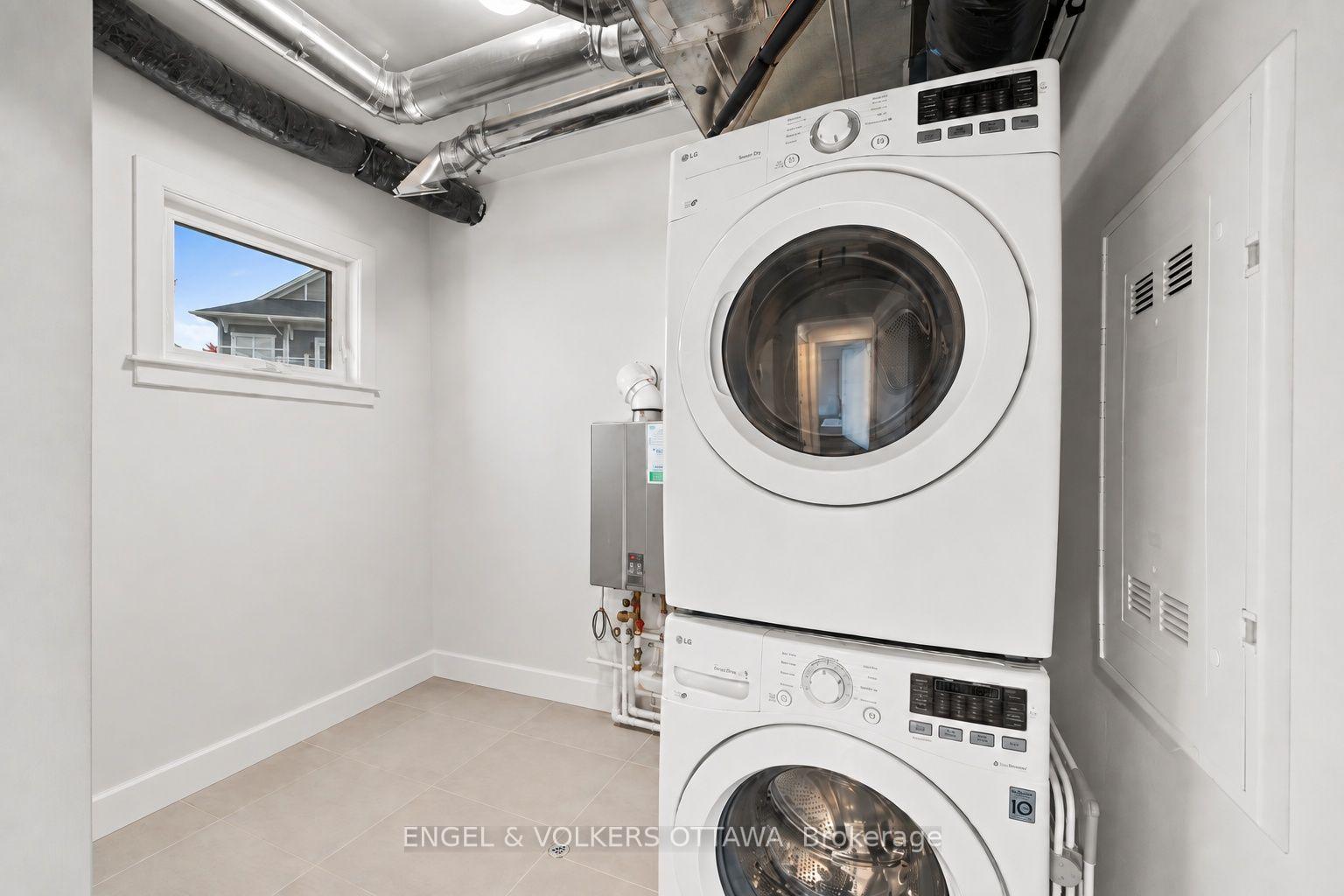 Photo 21 of 244 Mullin Private, Ottawa, Mer Bleue/Bradley Estates/Anderson Park — HOMEH