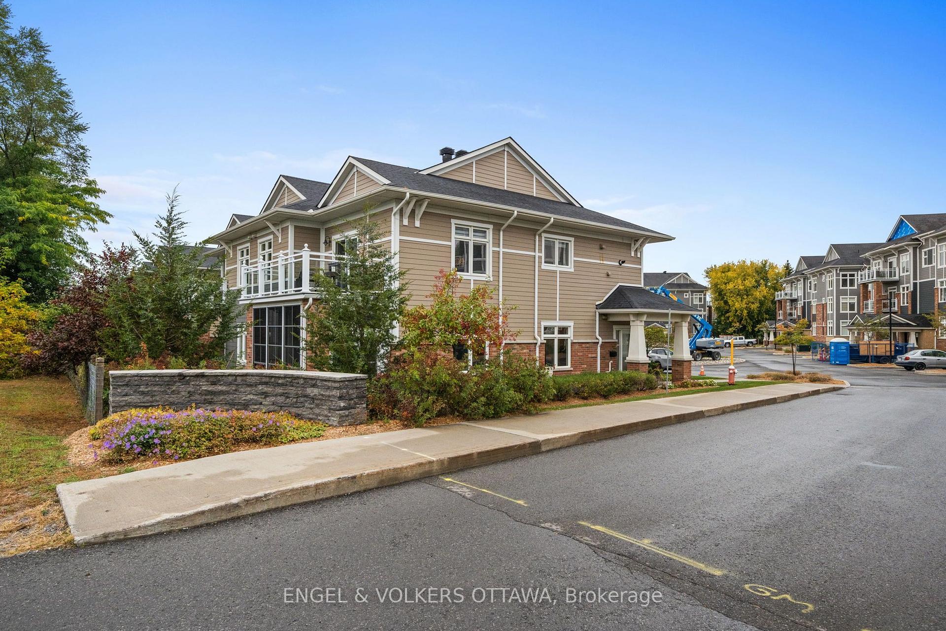 Photo 24 of 244 Mullin Private, Ottawa, Mer Bleue/Bradley Estates/Anderson Park — HOMEH