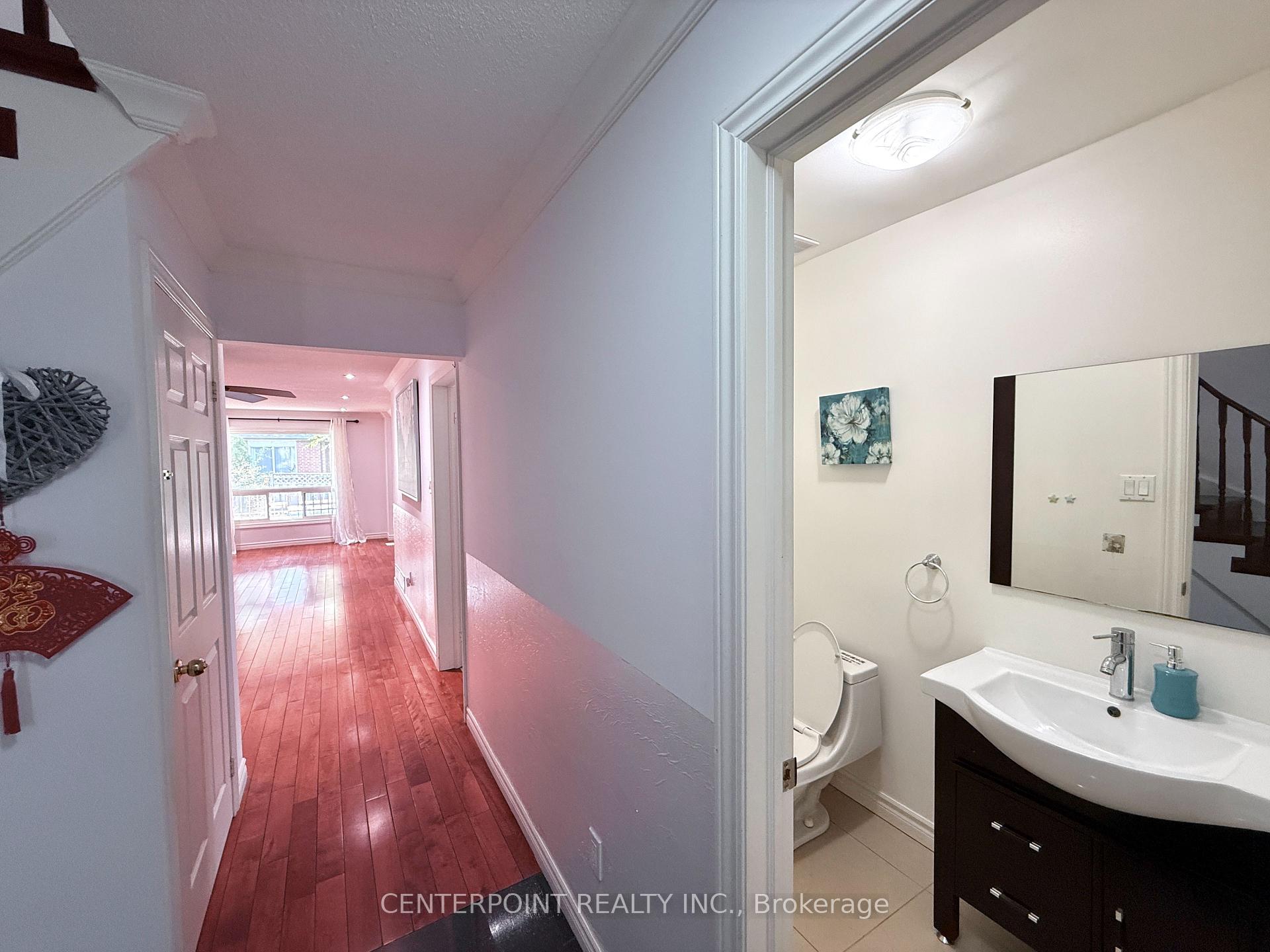 Photo 4 of Unit Upper, 68 Neeland Road, Markham, Milliken Mills East — HOMEH