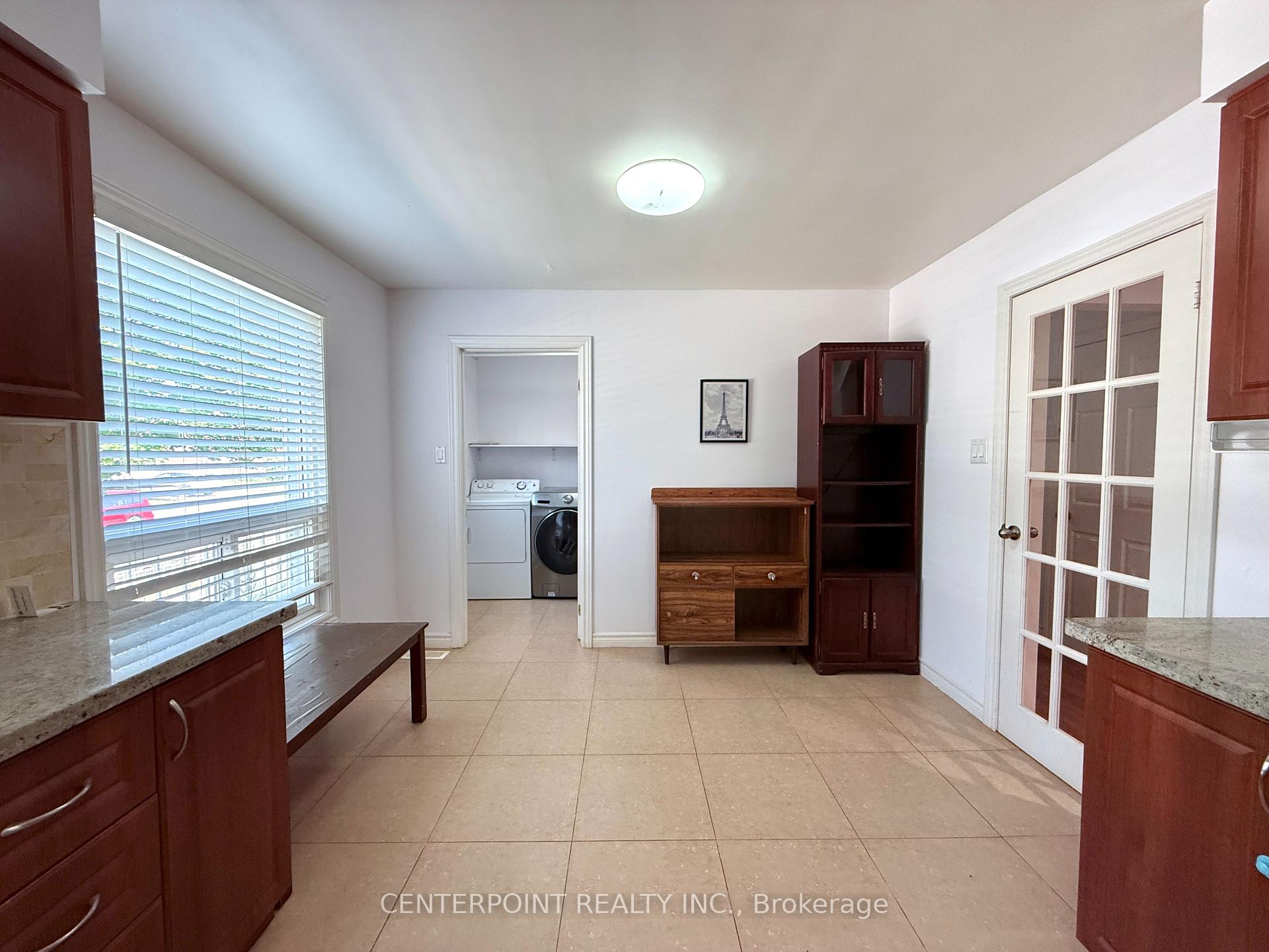 Photo 8 of Unit Upper, 68 Neeland Road, Markham, Milliken Mills East — HOMEH