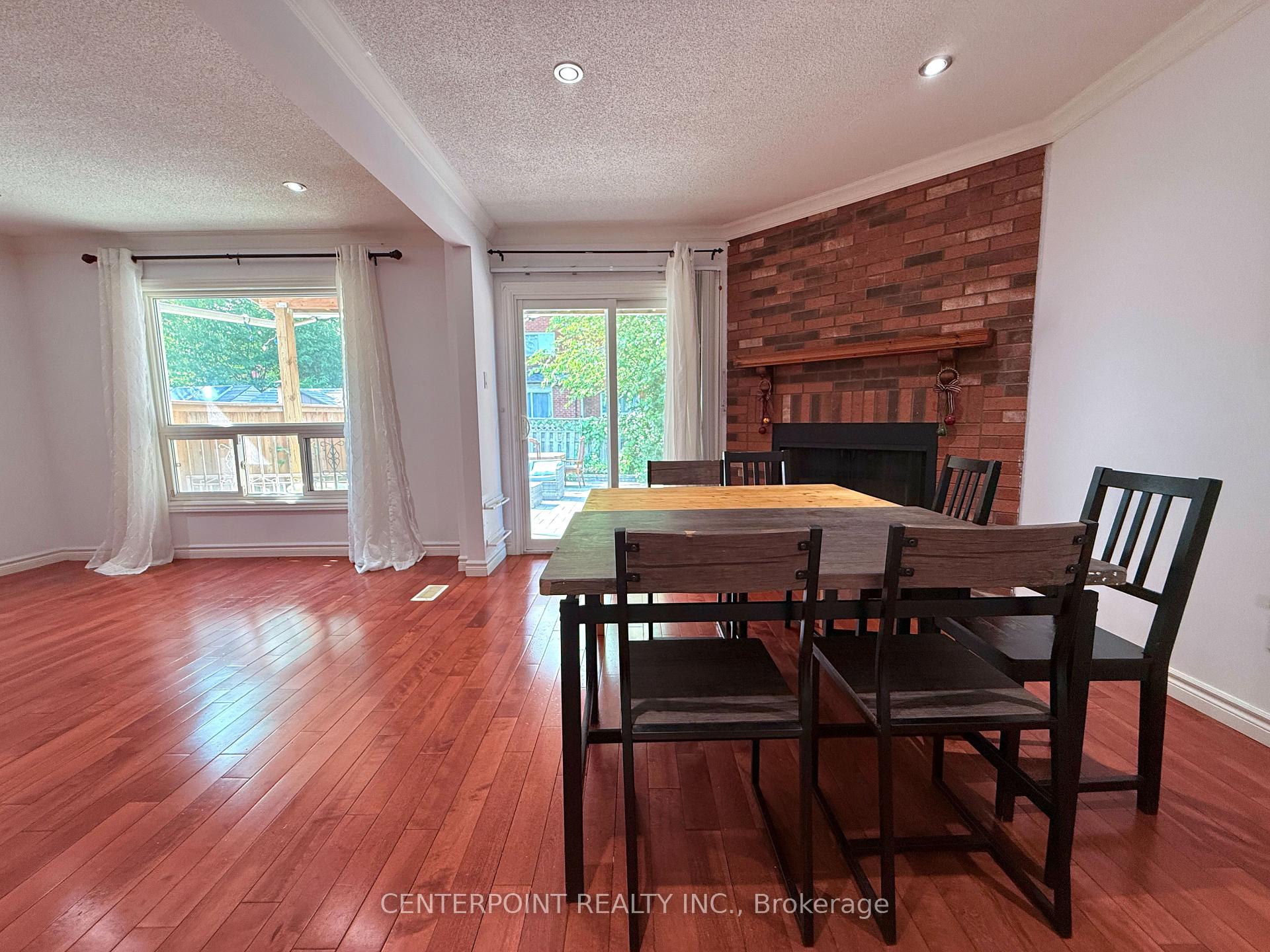 Photo 10 of Unit Upper, 68 Neeland Road, Markham, Milliken Mills East — HOMEH