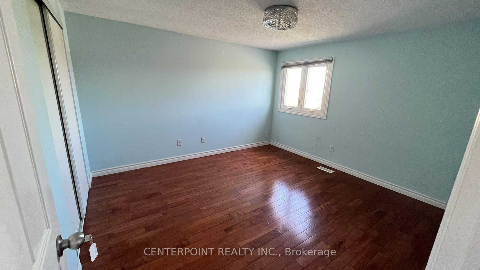 Photo 14 of Unit Upper, 68 Neeland Road, Markham, Milliken Mills East — HOMEH