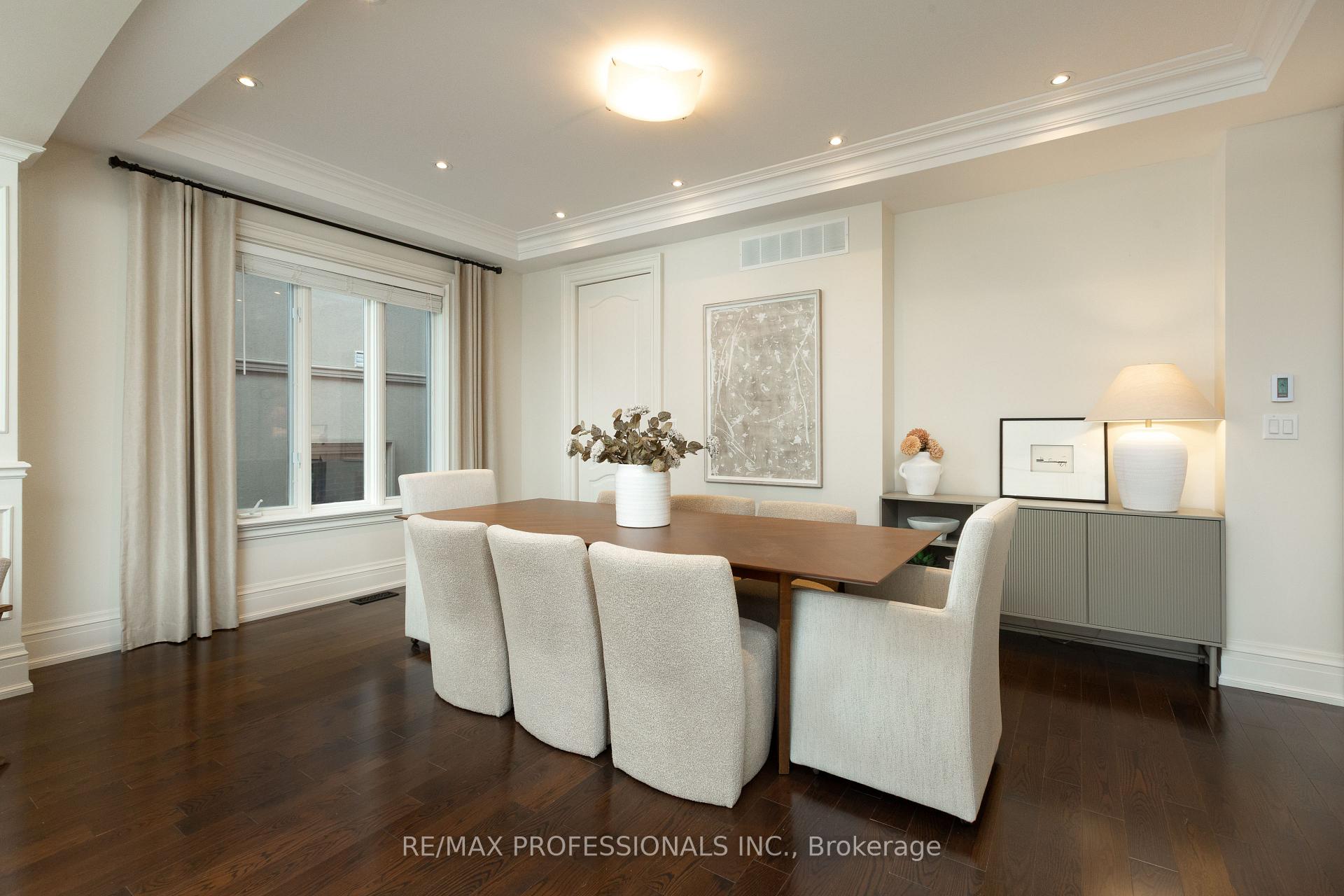 Photo 7 of 18 Hillcroft Drive, Etobicoke, Islington-City Centre West — HOMEH