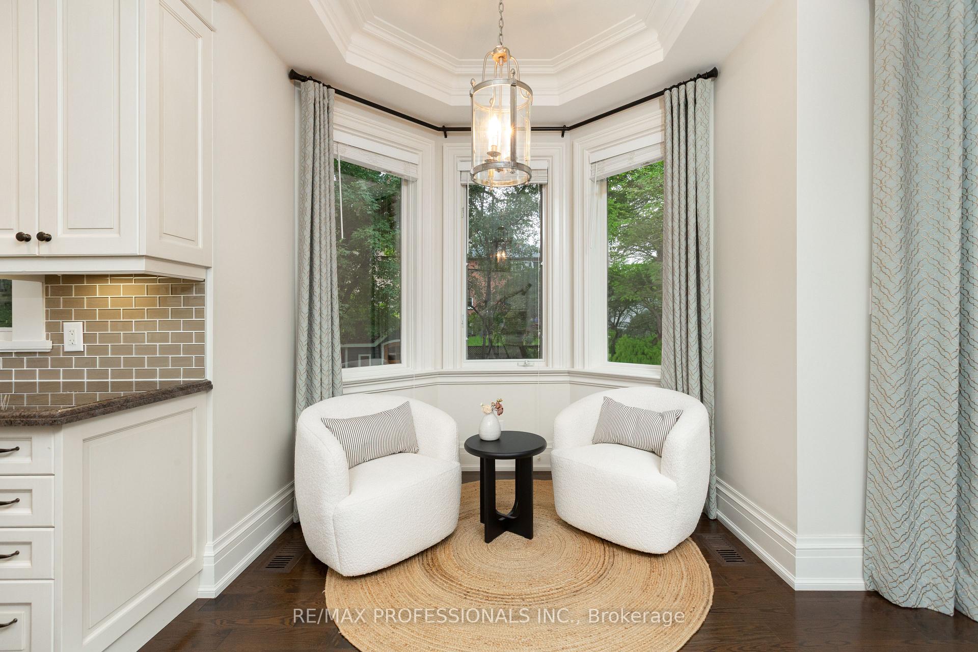 Photo 13 of 18 Hillcroft Drive, Etobicoke, Islington-City Centre West — HOMEH