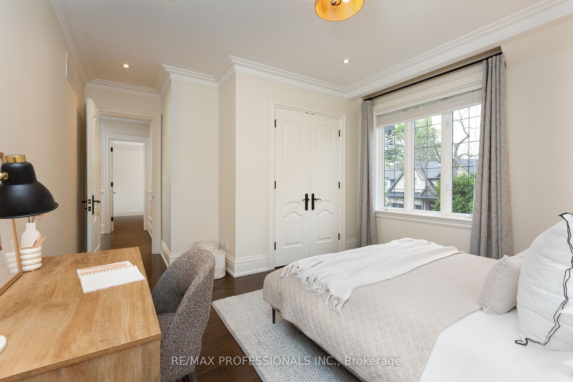 Photo 26 of 18 Hillcroft Drive, Etobicoke, Islington-City Centre West — HOMEH