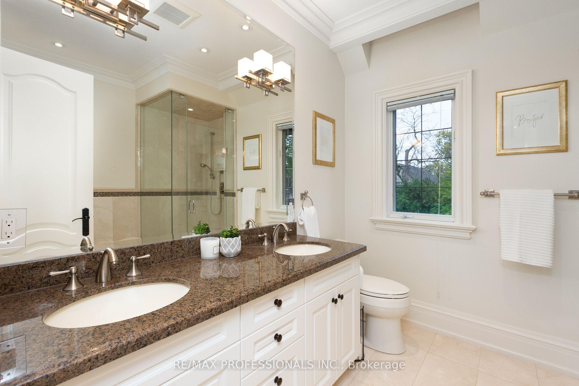 Photo 29 of 18 Hillcroft Drive, Etobicoke, Islington-City Centre West — HOMEH