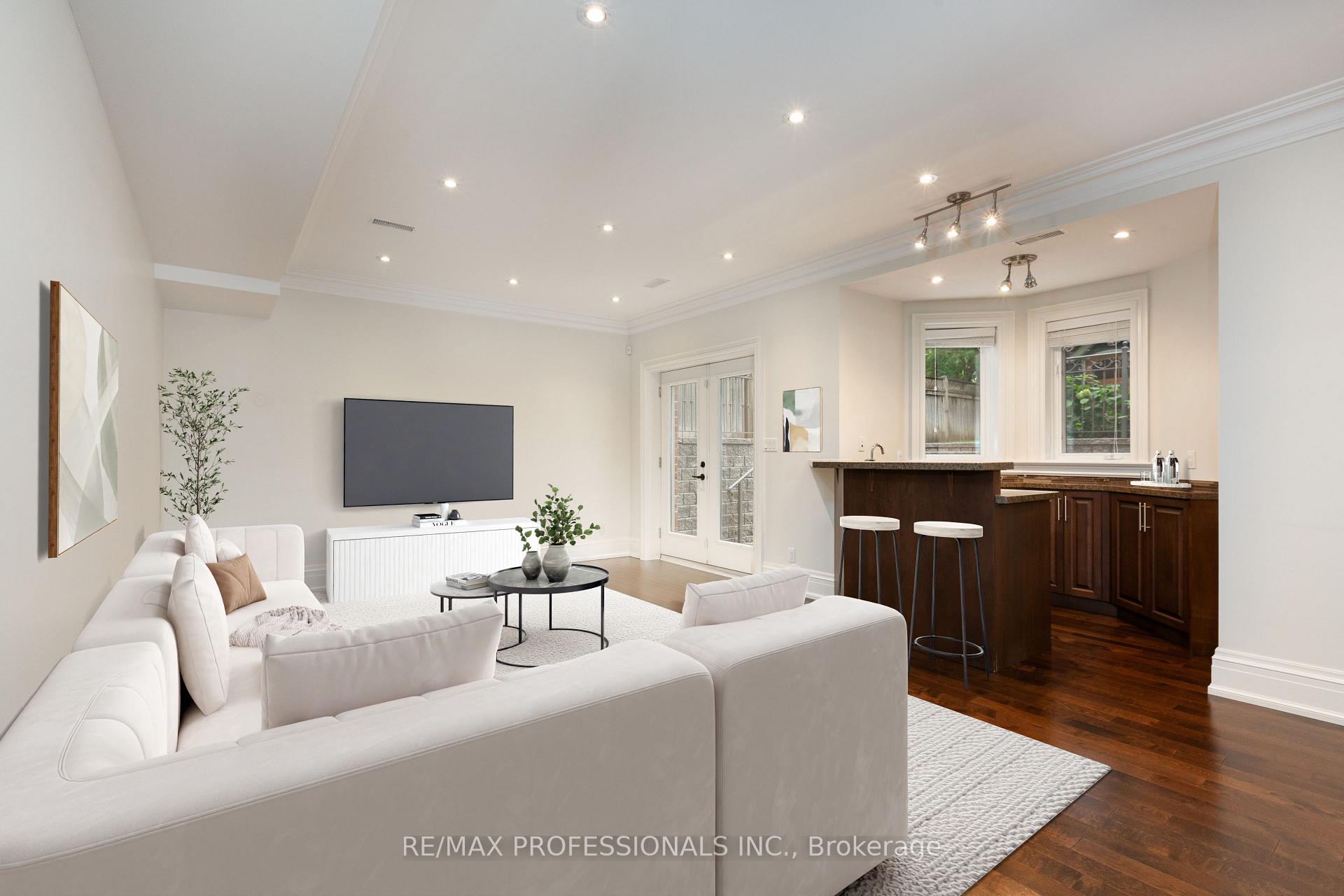Photo 33 of 18 Hillcroft Drive, Etobicoke, Islington-City Centre West — HOMEH