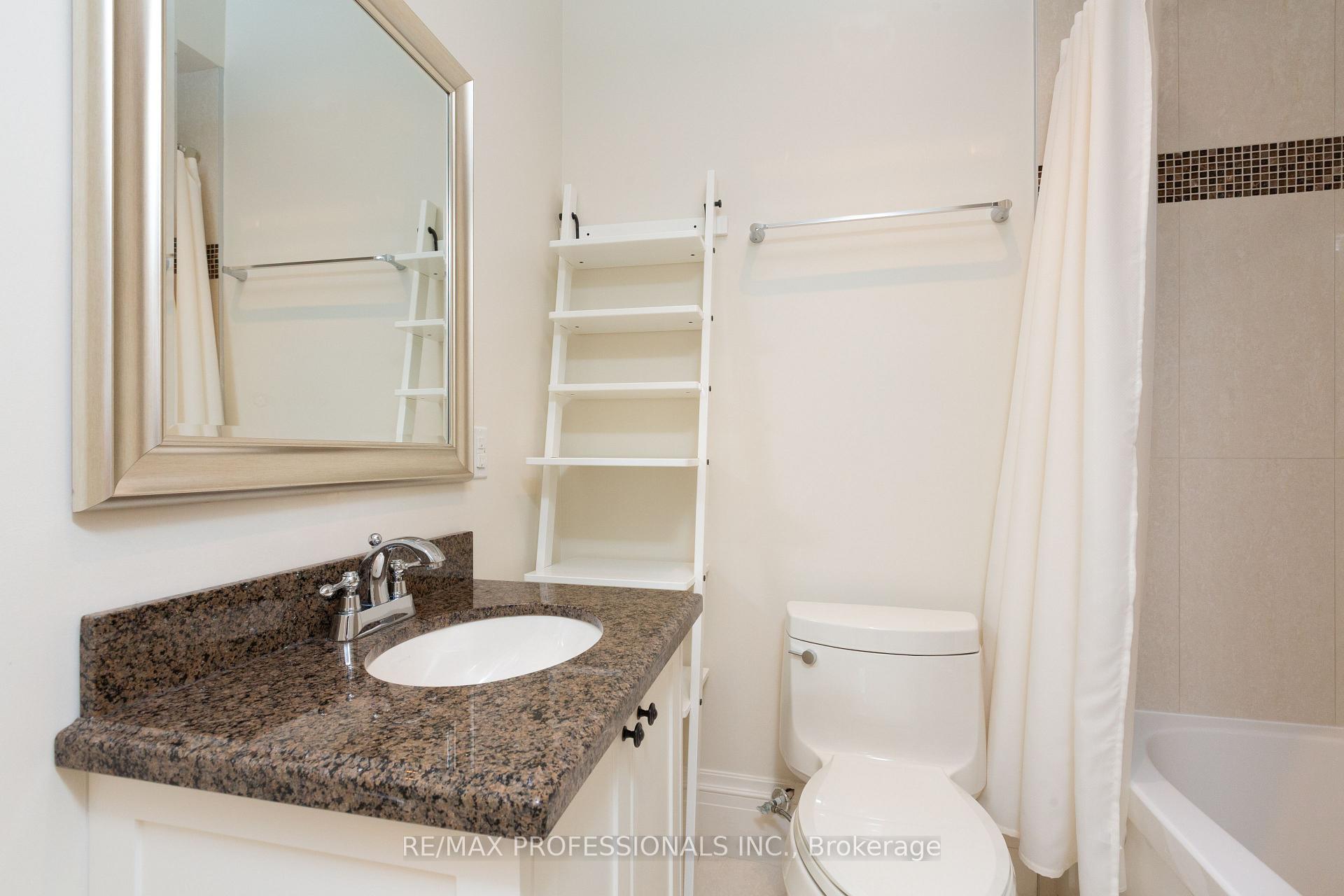 Photo 37 of 18 Hillcroft Drive, Etobicoke, Islington-City Centre West — HOMEH