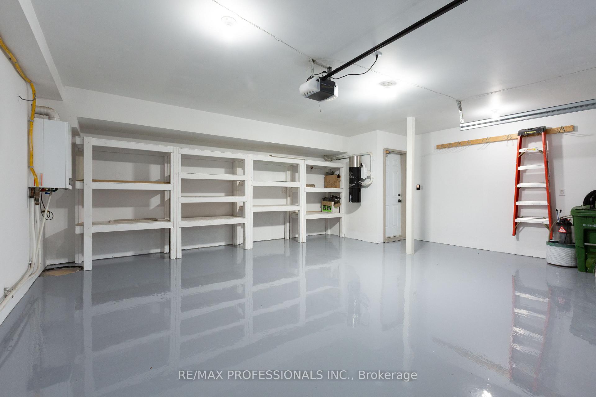 Photo 41 of 18 Hillcroft Drive, Etobicoke, Islington-City Centre West — HOMEH