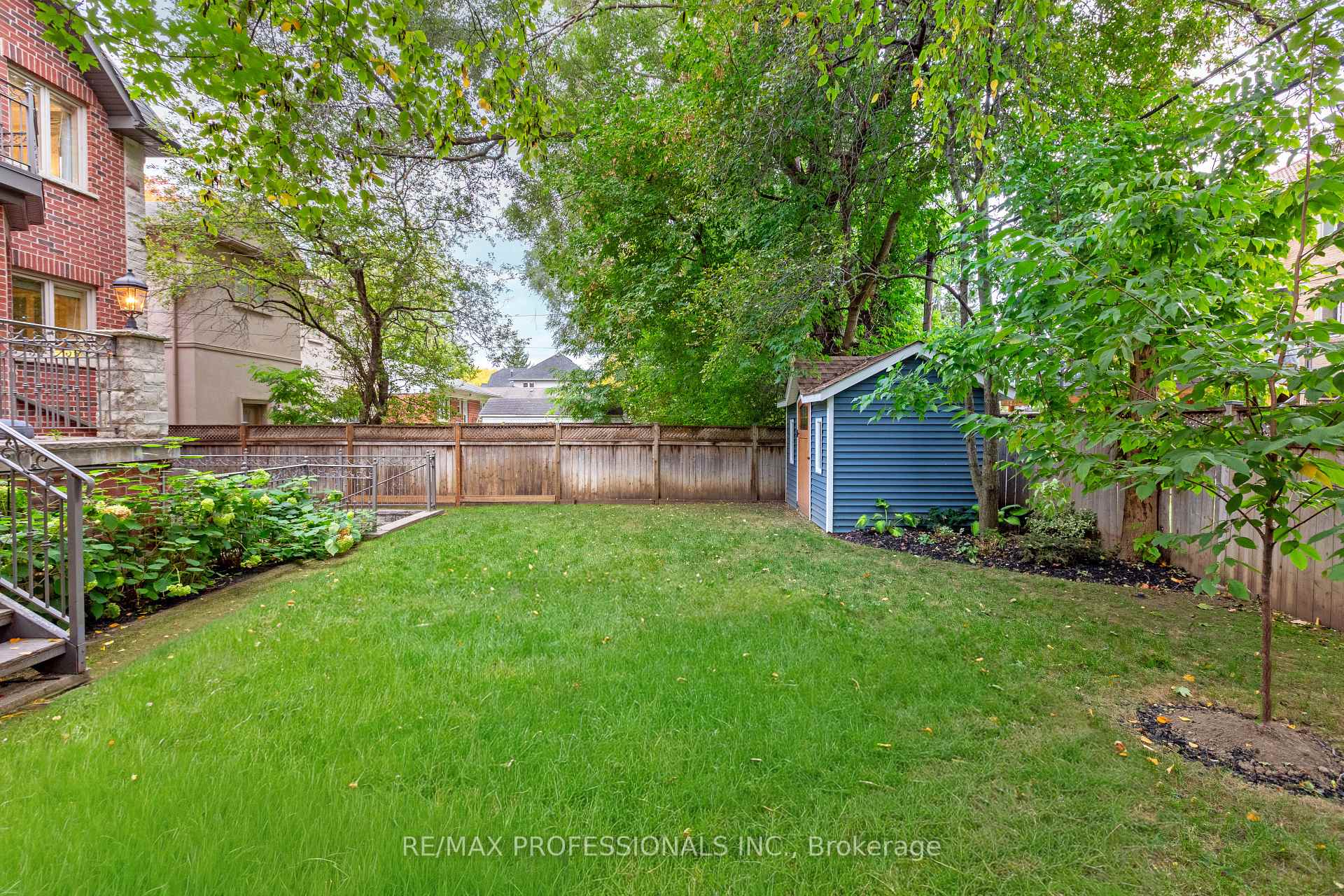 Photo 45 of 18 Hillcroft Drive, Etobicoke, Islington-City Centre West — HOMEH