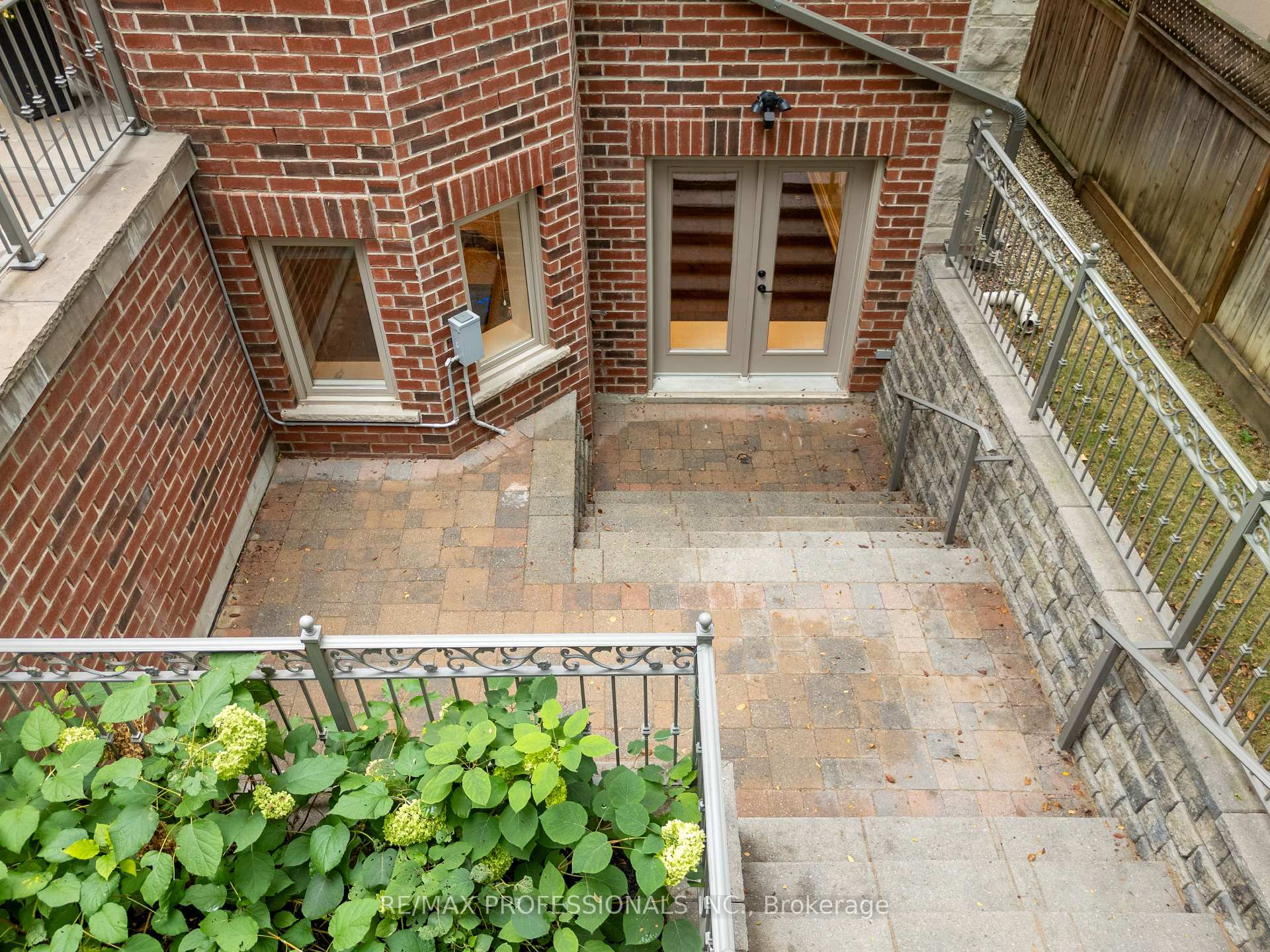 Photo 47 of 18 Hillcroft Drive, Etobicoke, Islington-City Centre West — HOMEH