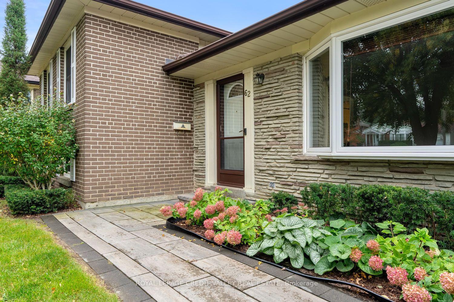 Photo 2 of 62 Summerside Crescent, North York, Hillcrest Village — HOMEH