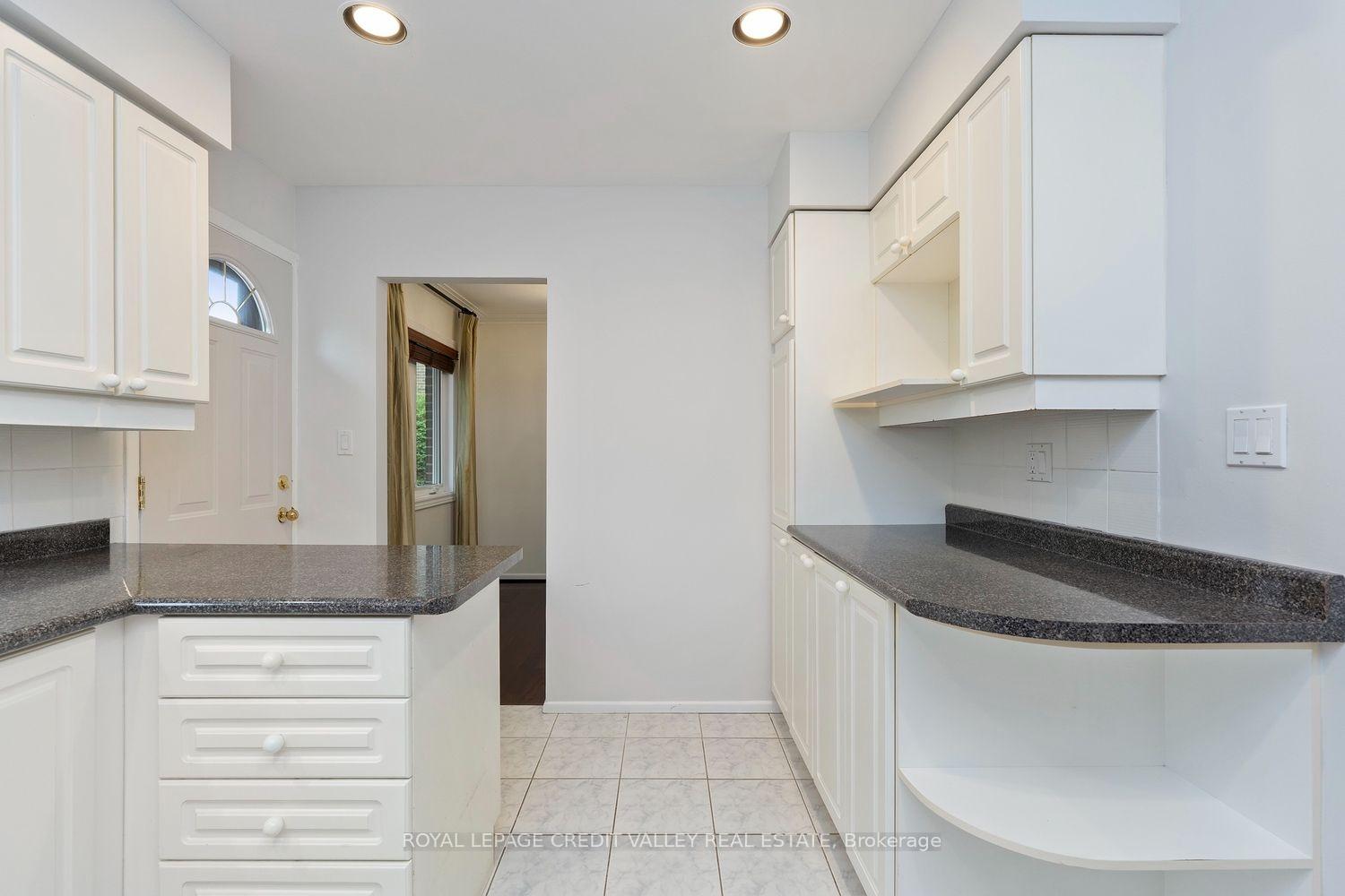 Photo 12 of 62 Summerside Crescent, North York, Hillcrest Village — HOMEH