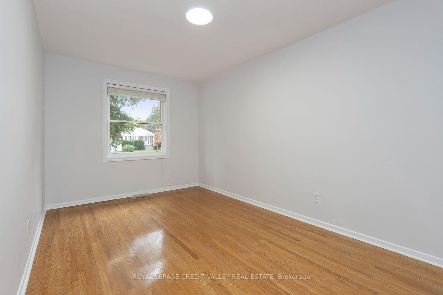 Photo 14 of 62 Summerside Crescent, North York, Hillcrest Village — HOMEH