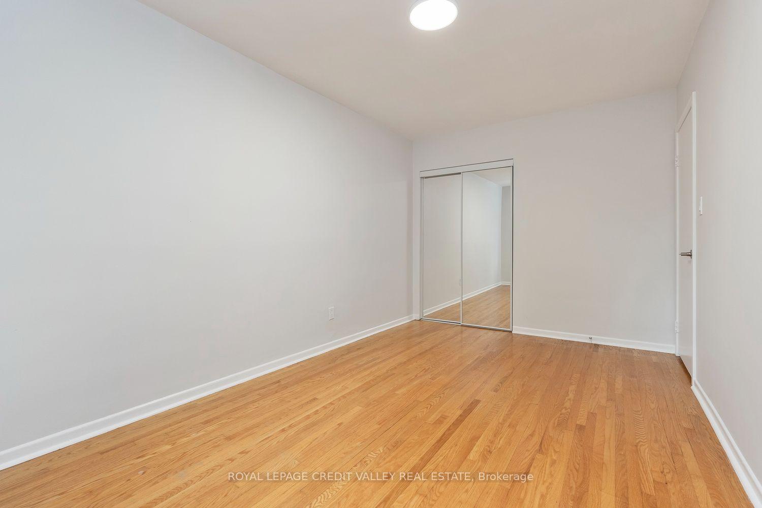 Photo 15 of 62 Summerside Crescent, North York, Hillcrest Village — HOMEH