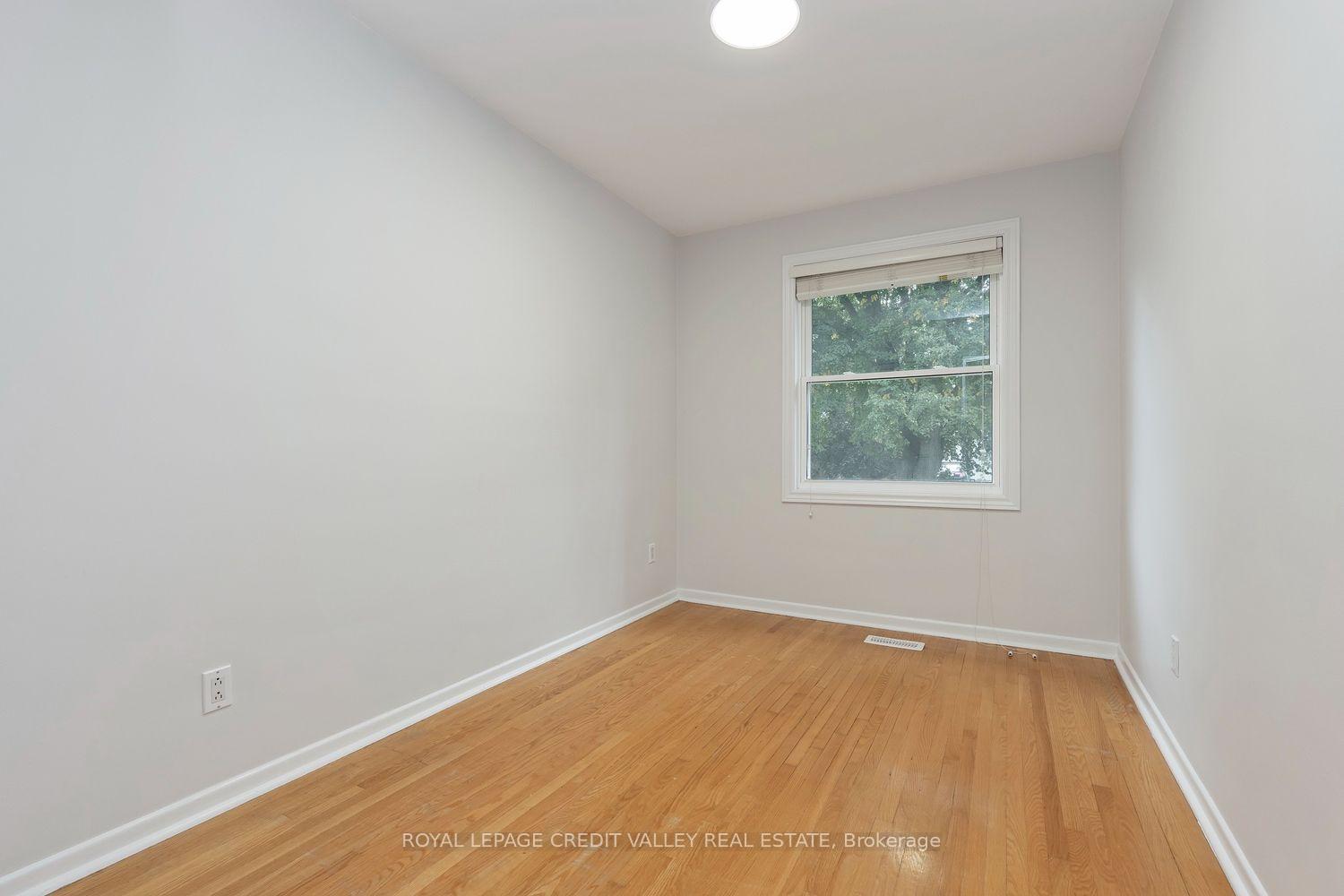 Photo 16 of 62 Summerside Crescent, North York, Hillcrest Village — HOMEH