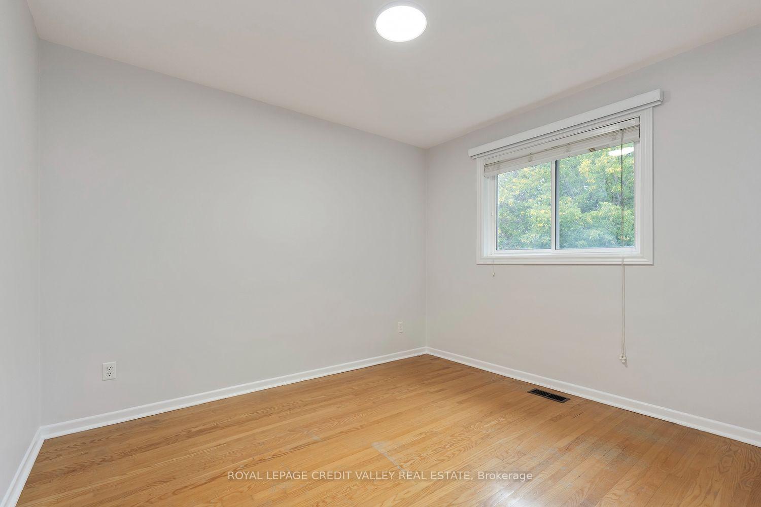 Photo 18 of 62 Summerside Crescent, North York, Hillcrest Village — HOMEH